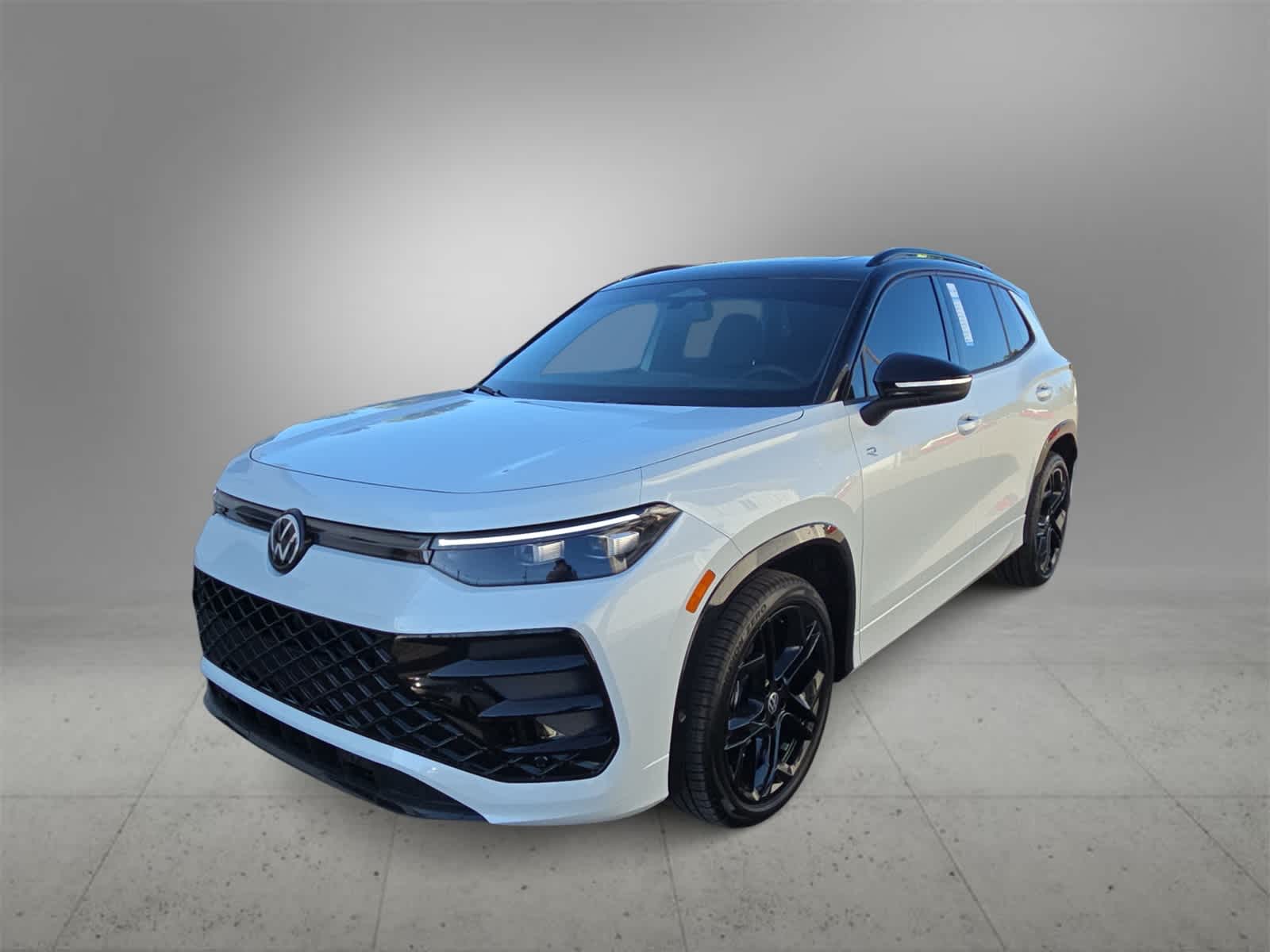 Thumbnail: 2025 Volkswagen Tiguan - 4