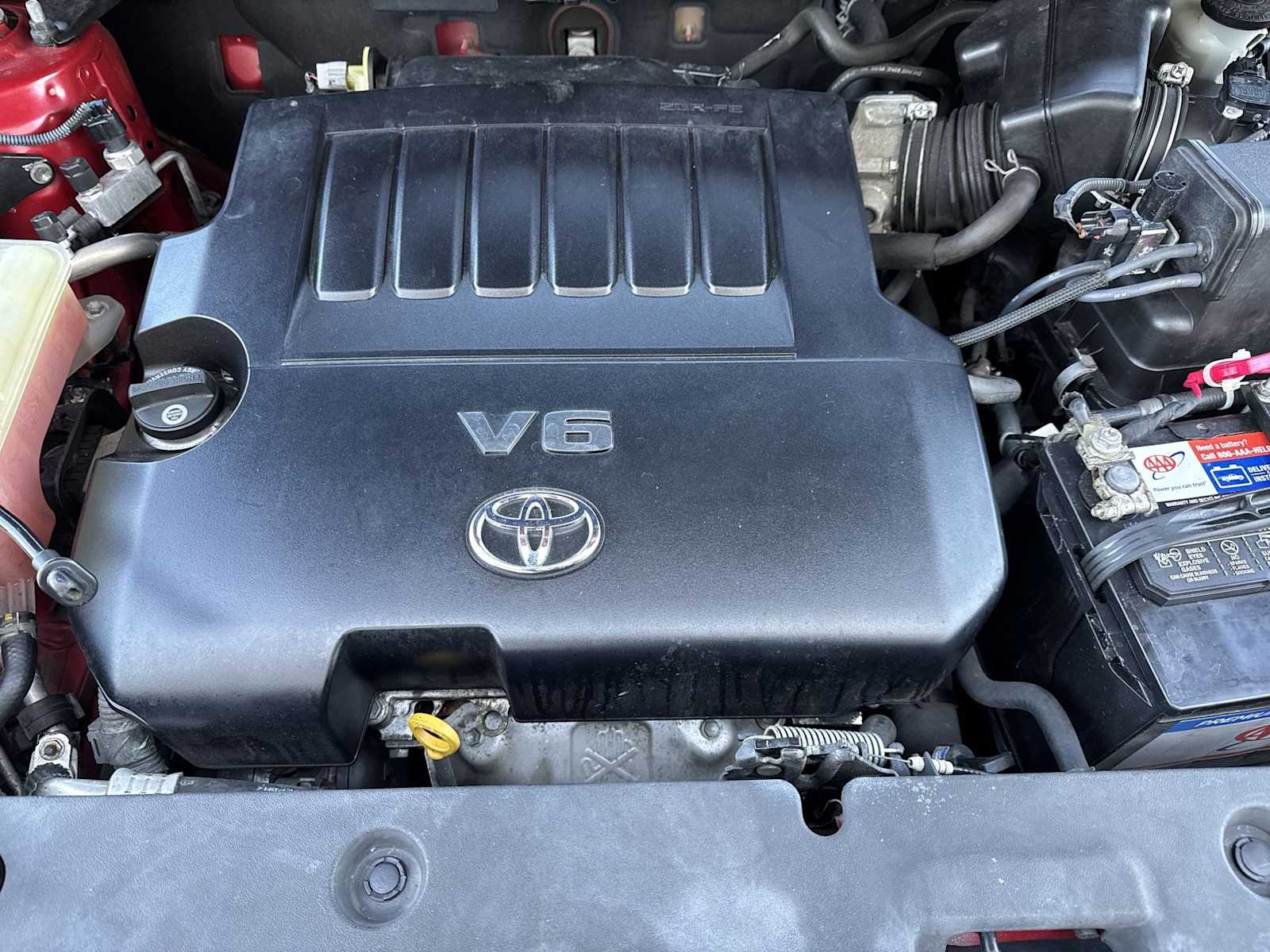 Thumbnail: 2011 Toyota RAV4 - 14