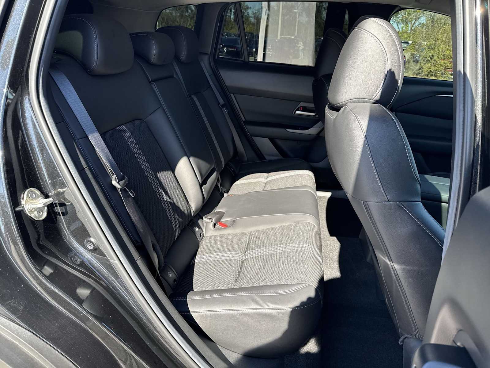 Thumbnail: 2024 Mazda CX-50 - 18