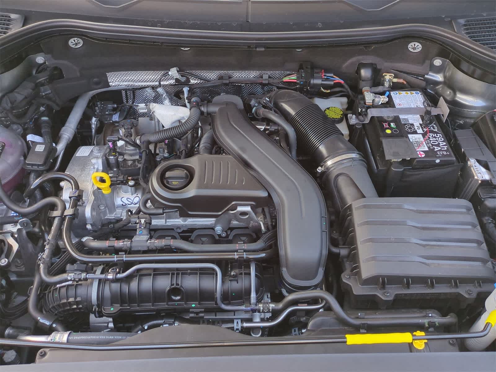 Thumbnail: 2025 Volkswagen Taos - 15