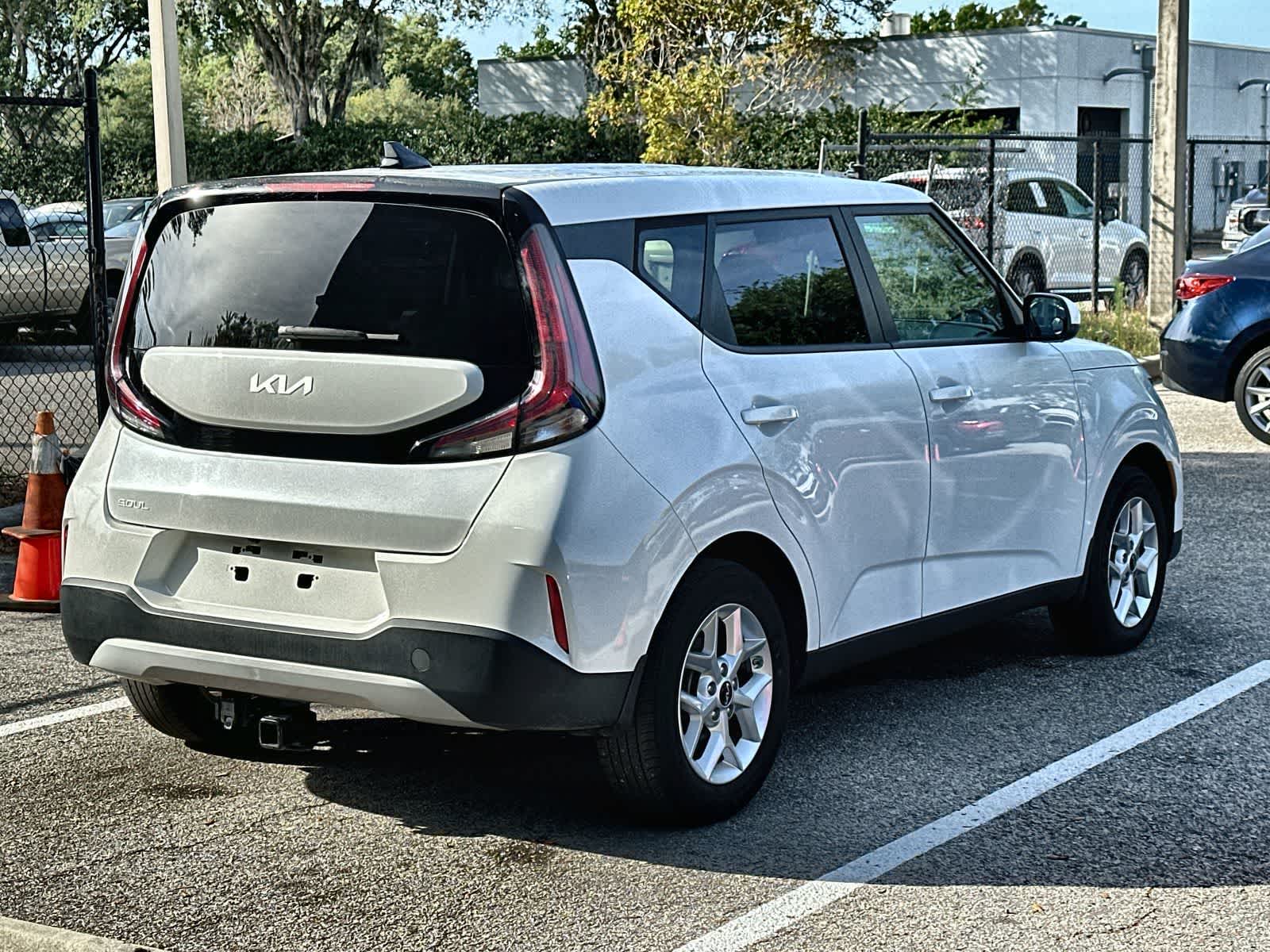Thumbnail: 2024 Kia Soul - 8