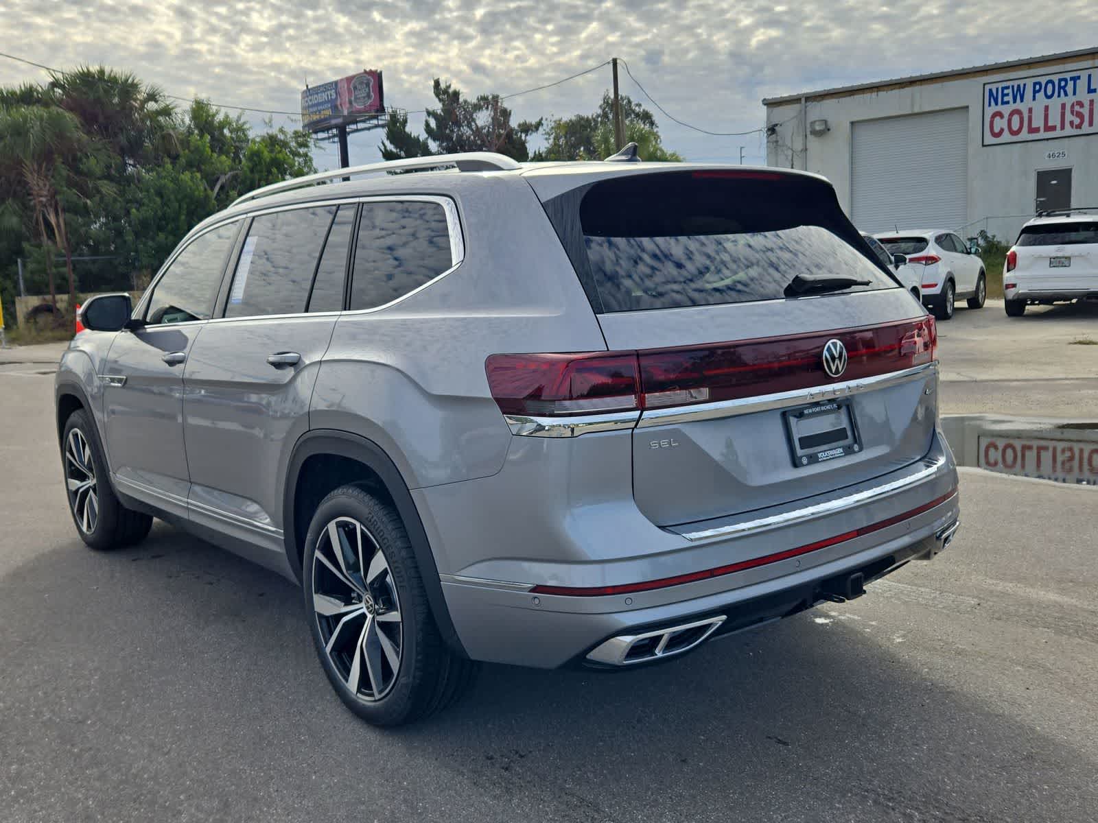 Thumbnail: 2026 Volkswagen Atlas - 12