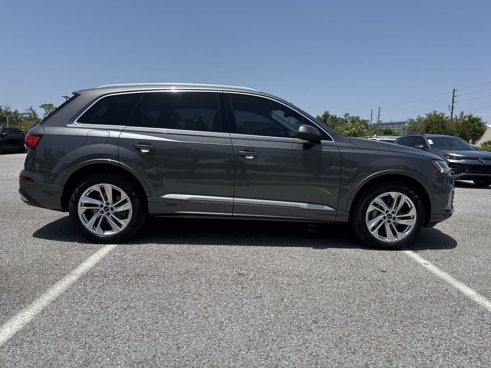 Thumbnail: 2023 Audi Q7 - 14