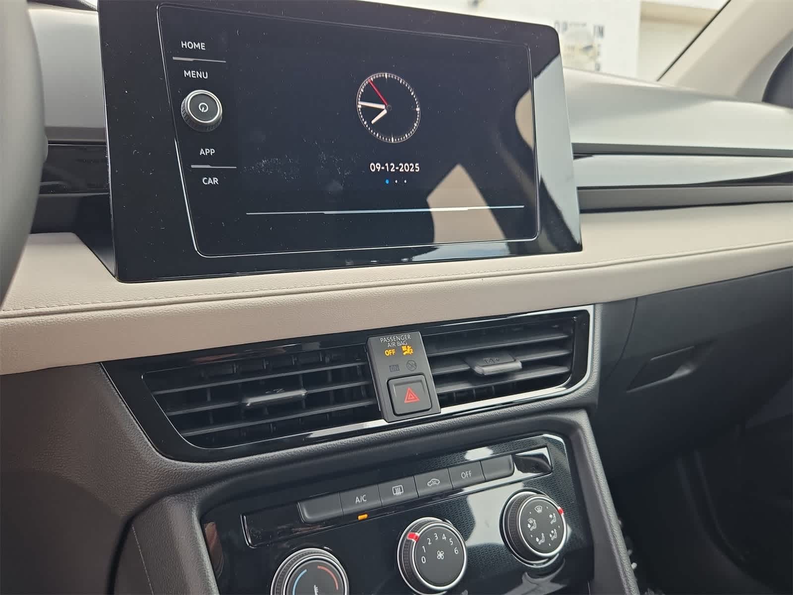 Thumbnail: 2025 Volkswagen Taos - 27