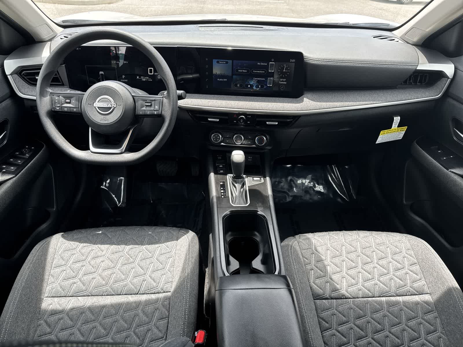Thumbnail: 2025 Nissan Kicks - 21