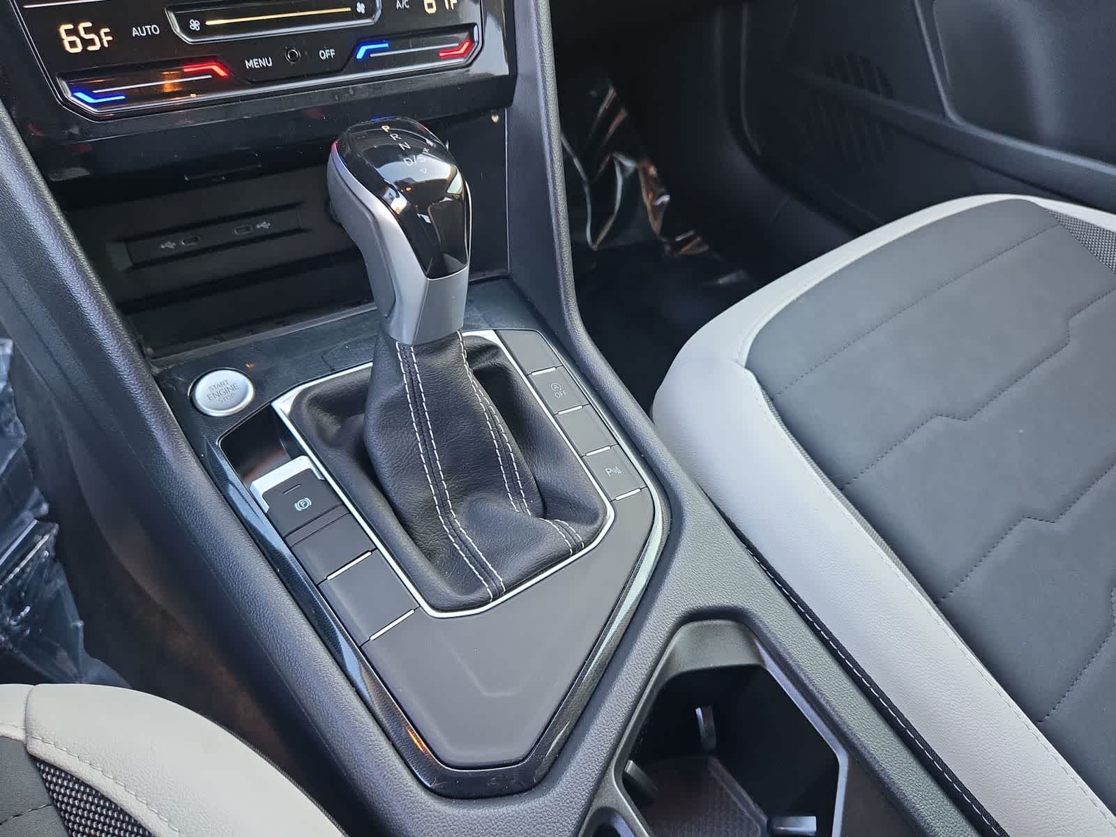 Thumbnail: 2025 Volkswagen Taos - 30