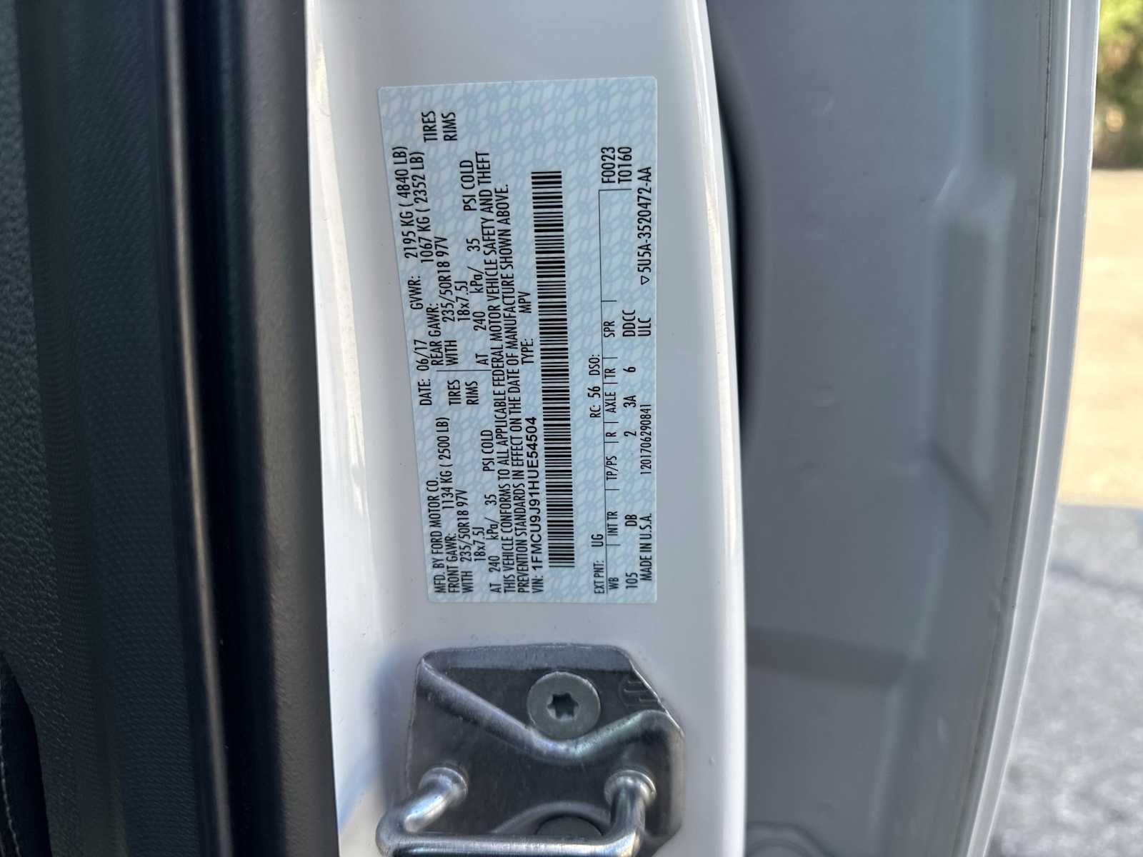 Thumbnail: 2017 Ford Escape - 43