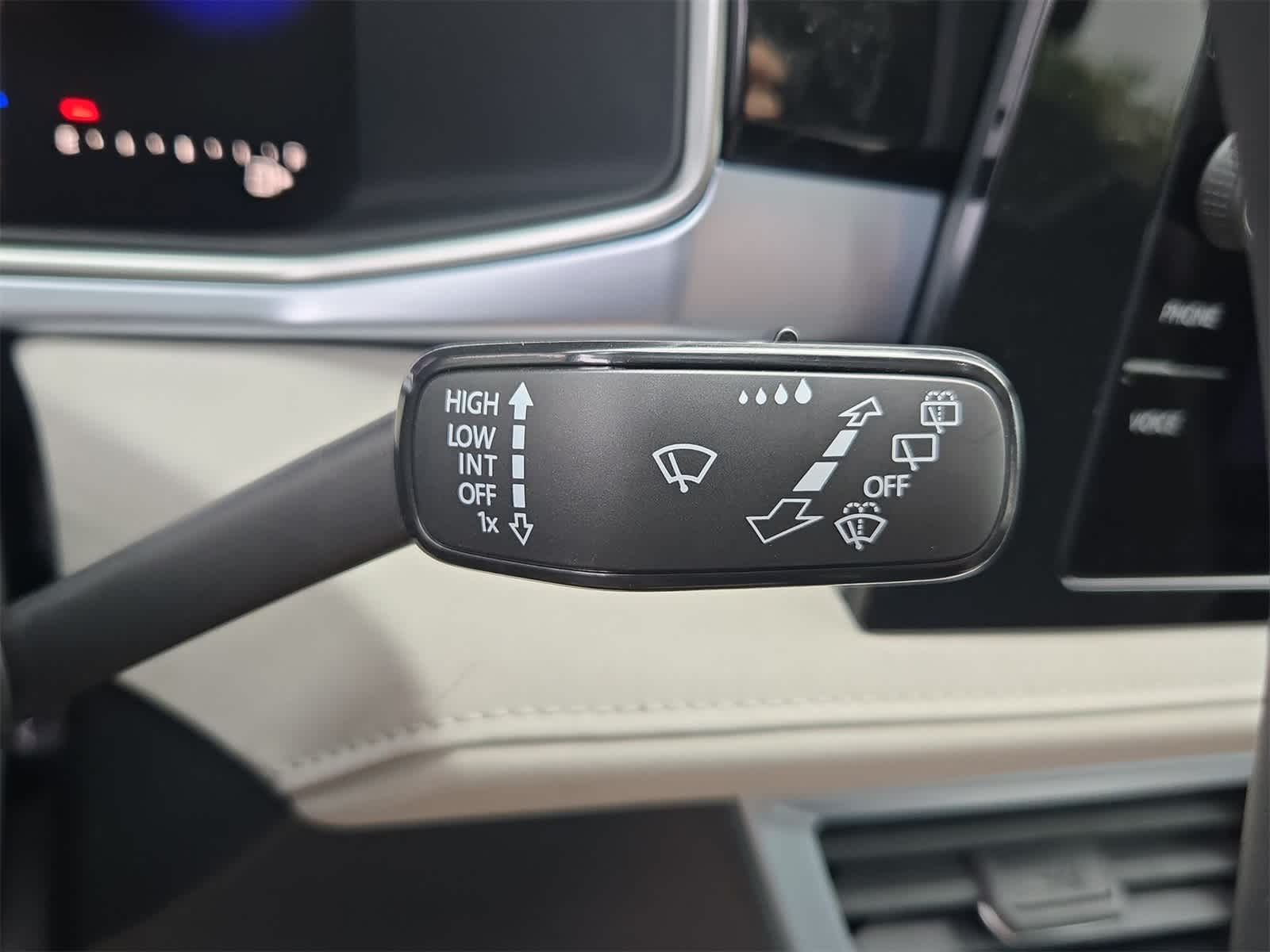 Thumbnail: 2025 Volkswagen Taos - 27