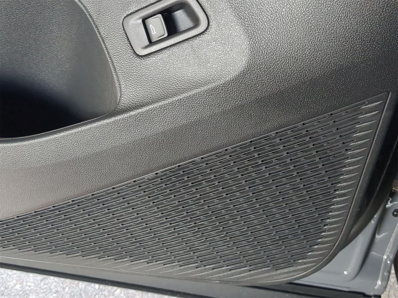 Thumbnail: 2025 Volkswagen Atlas - 29