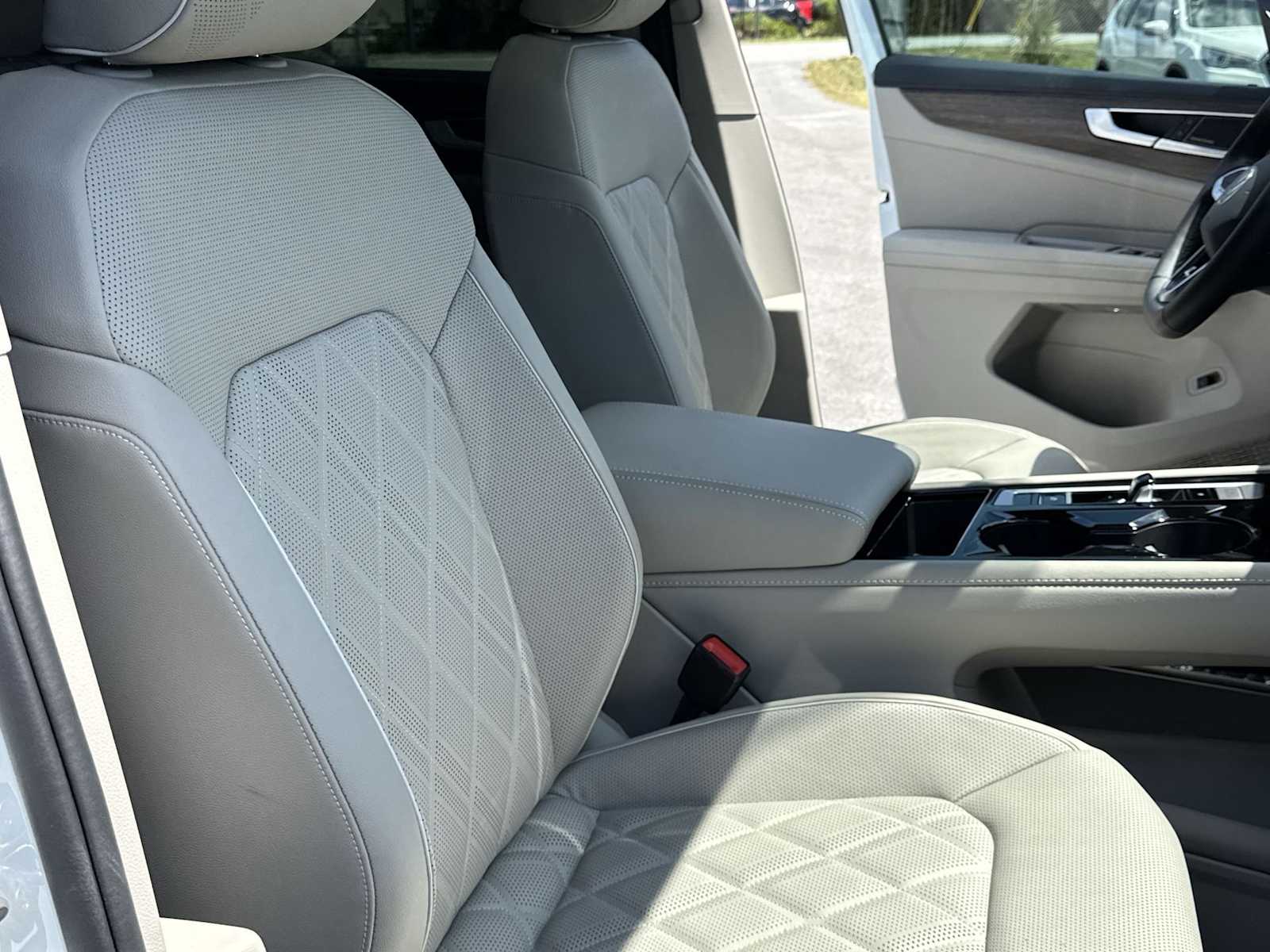Thumbnail: 2026 Volkswagen Atlas - 28