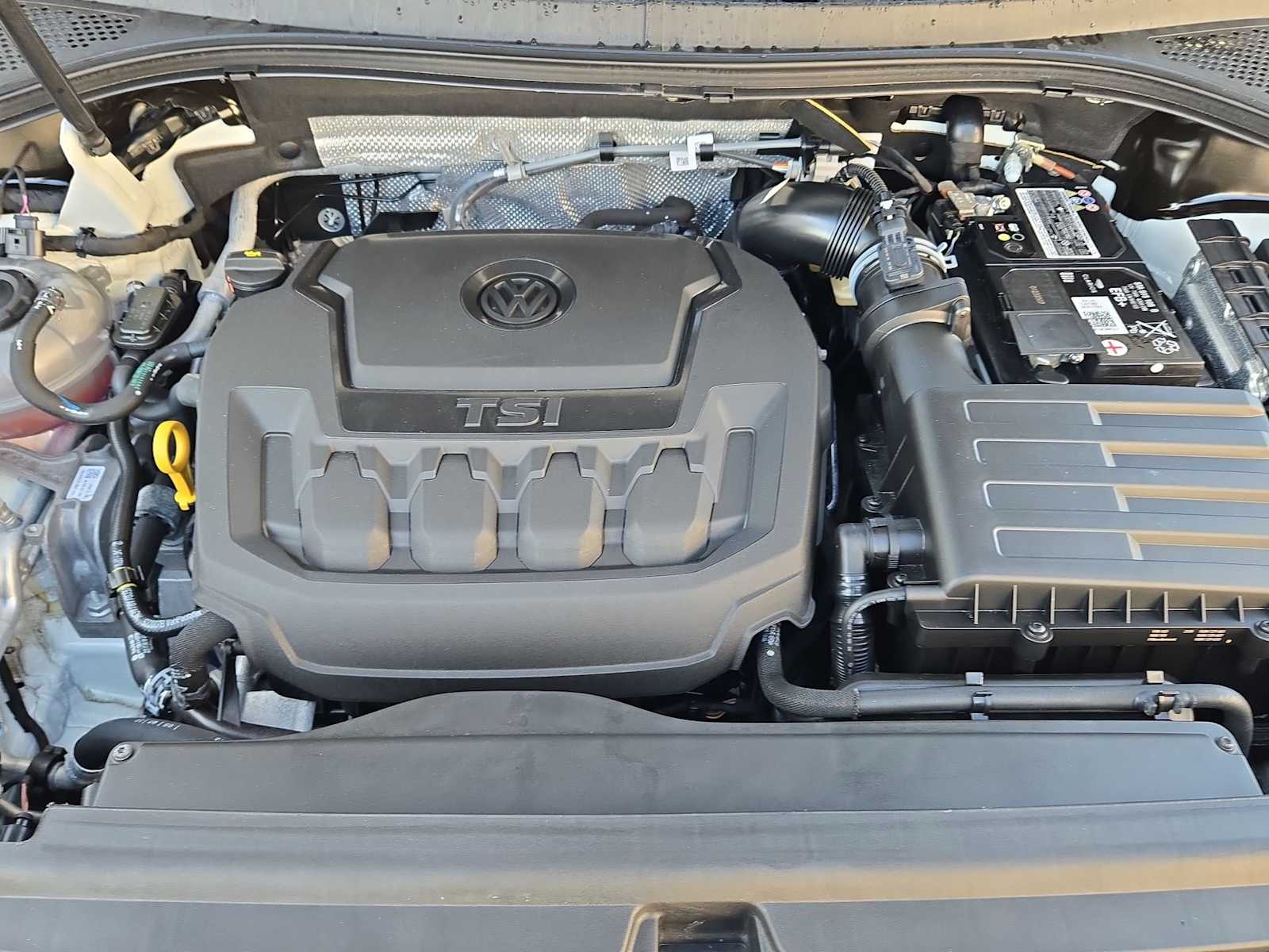 Thumbnail: 2023 Volkswagen Tiguan - 15