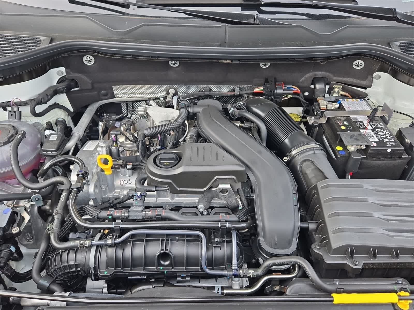 Thumbnail: 2025 Volkswagen Taos - 15