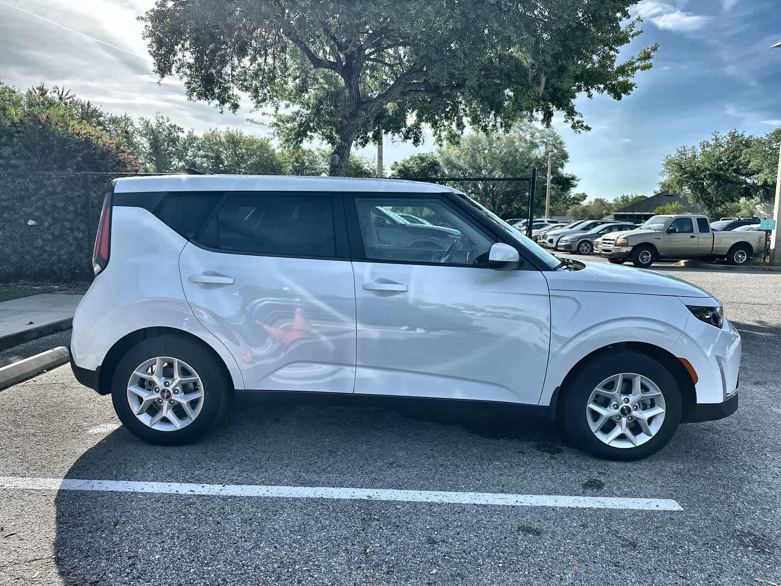 Thumbnail: 2024 Kia Soul - 10