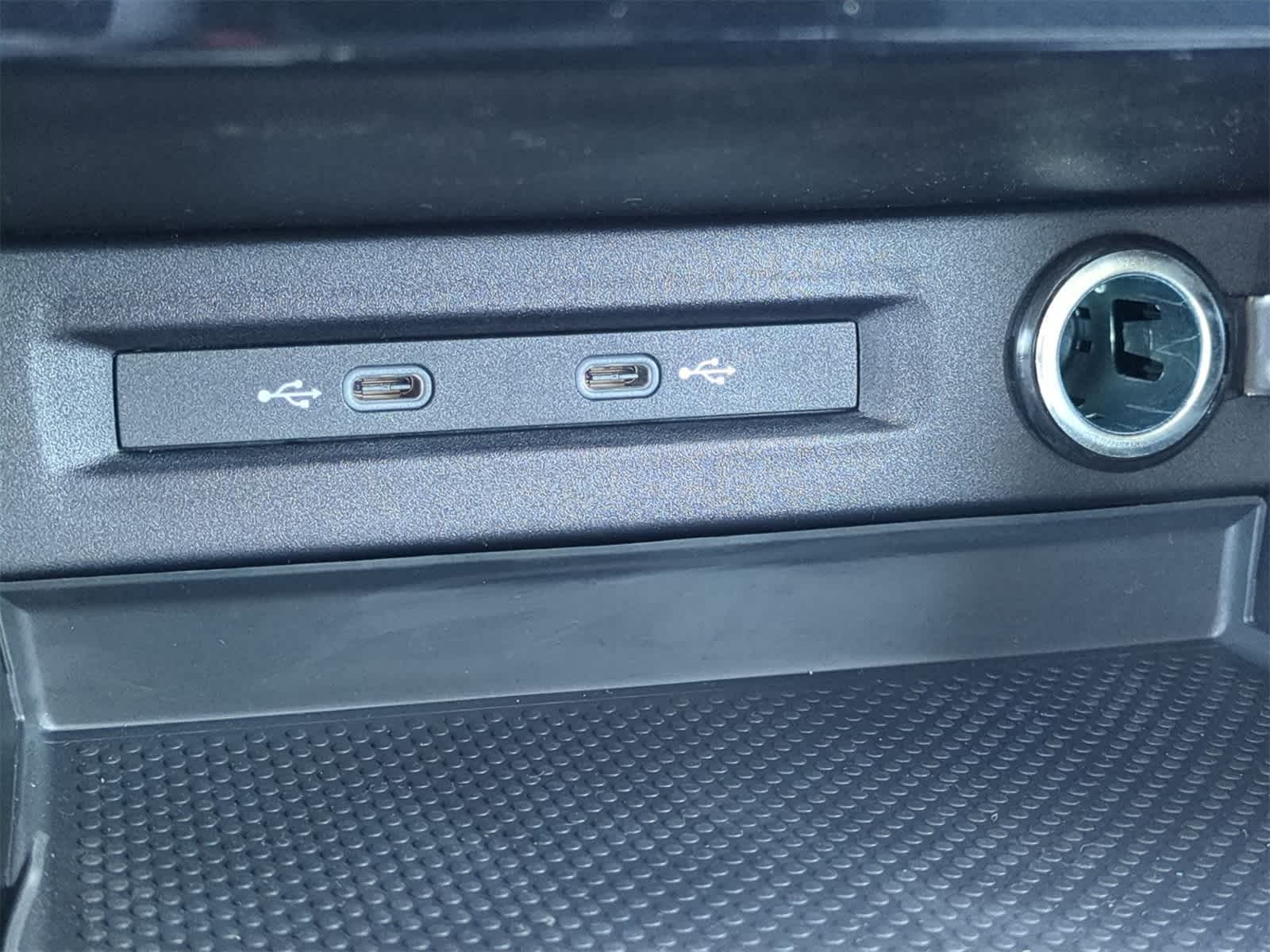 Thumbnail: 2025 Volkswagen Taos - 31