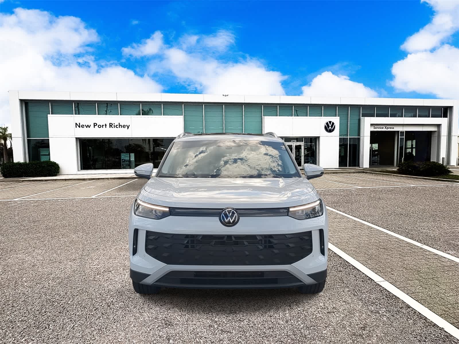 Thumbnail: 2025 Volkswagen Tiguan - 3