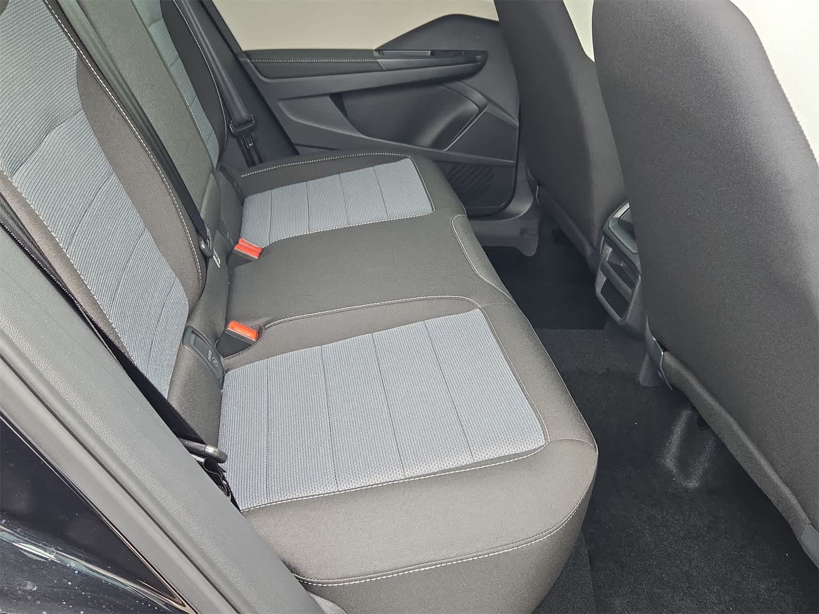 Thumbnail: 2025 Volkswagen Taos - 20