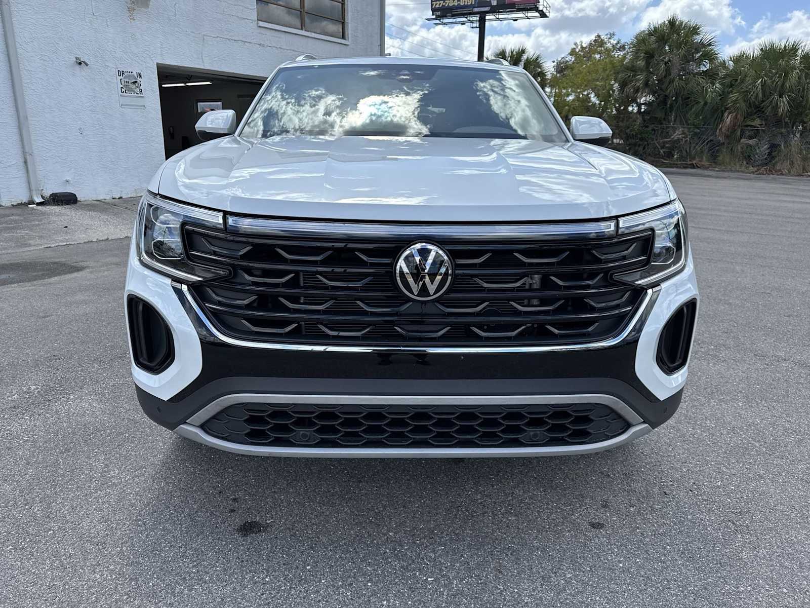 Thumbnail: 2026 Volkswagen Atlas - 17