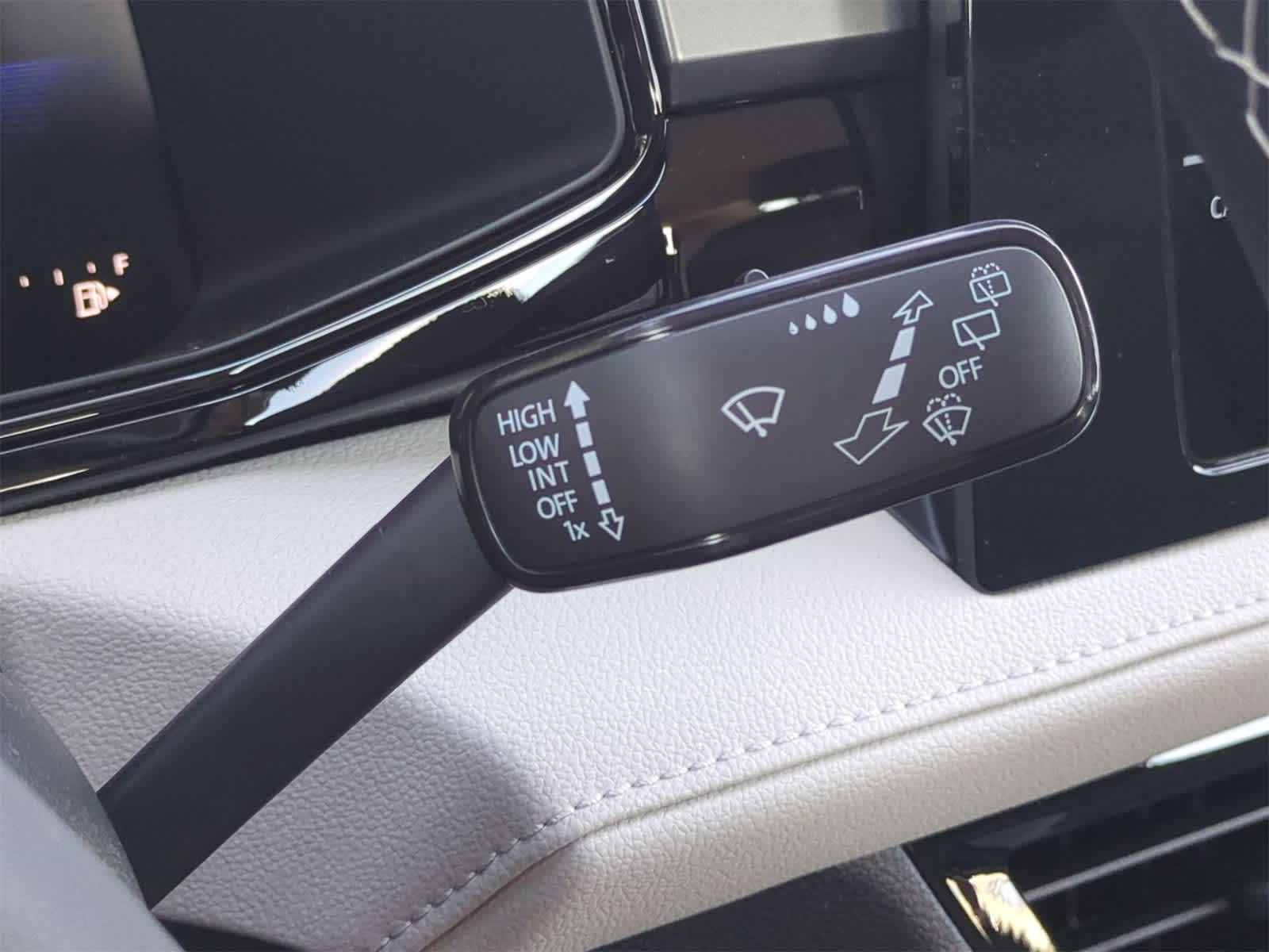 Thumbnail: 2025 Volkswagen Taos - 26