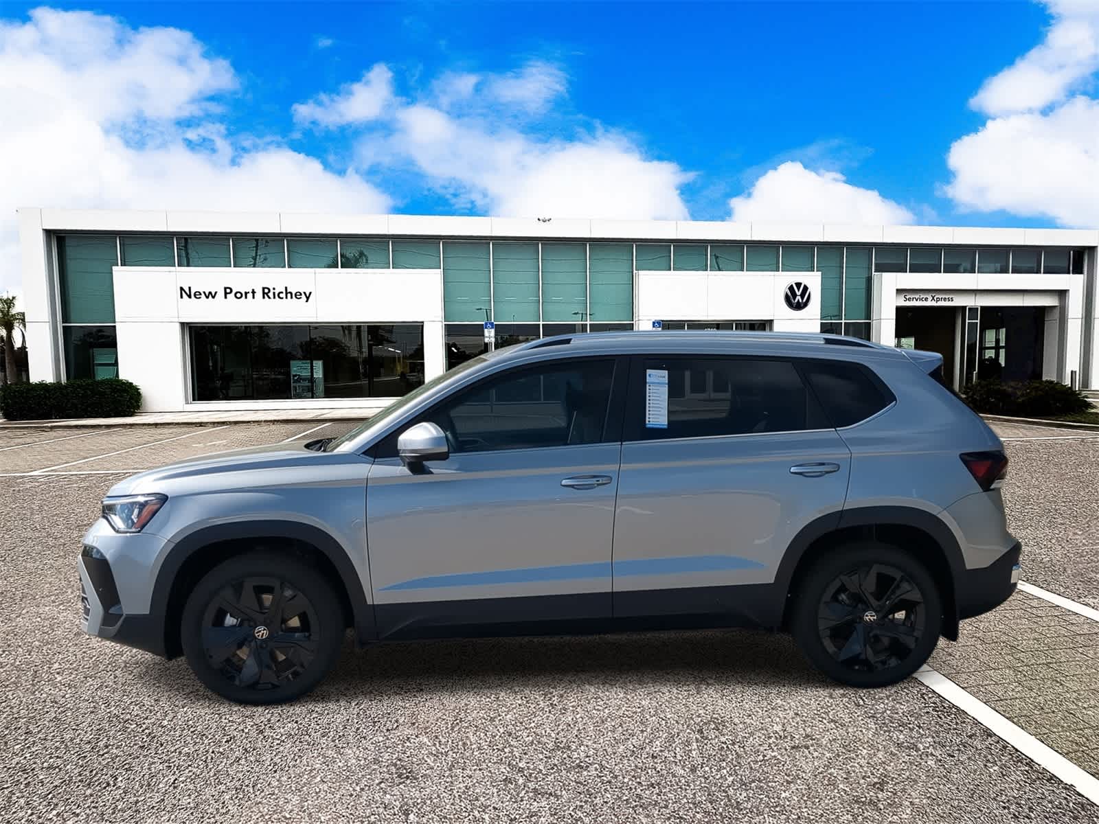 Thumbnail: 2025 Volkswagen Taos - 5