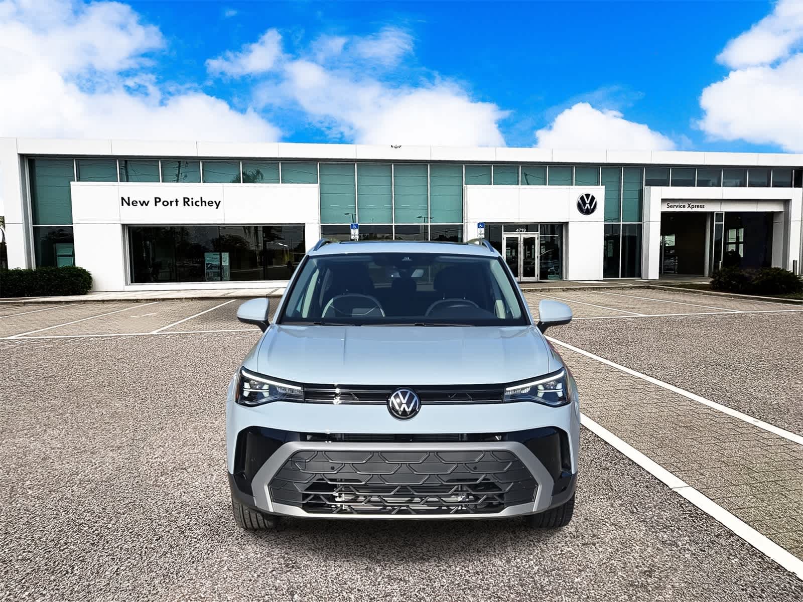 Thumbnail: 2025 Volkswagen Taos - 3