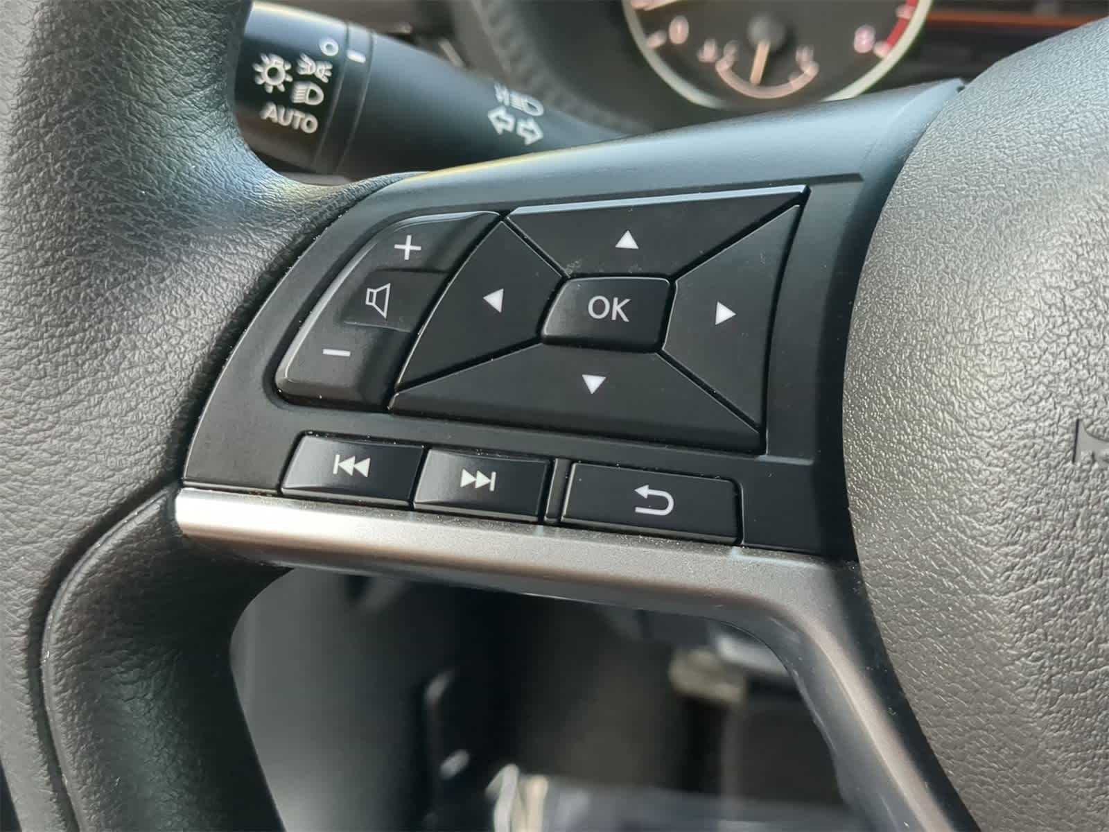 Thumbnail: 2025 Nissan Sentra - 29