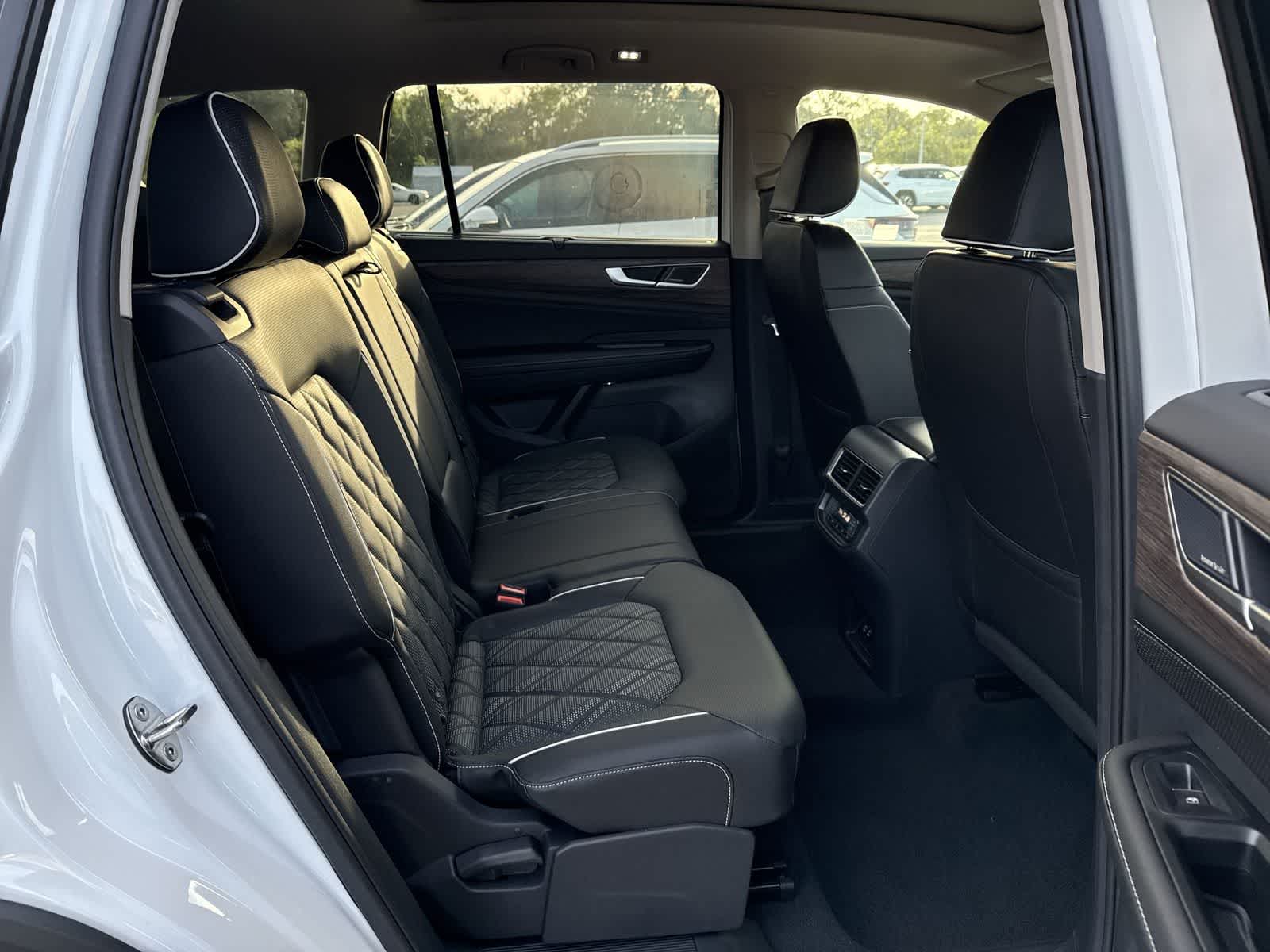 Thumbnail: 2026 Volkswagen Atlas - 19