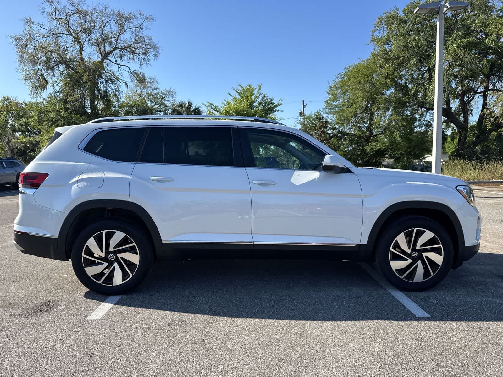 Thumbnail: 2026 Volkswagen Atlas - 7