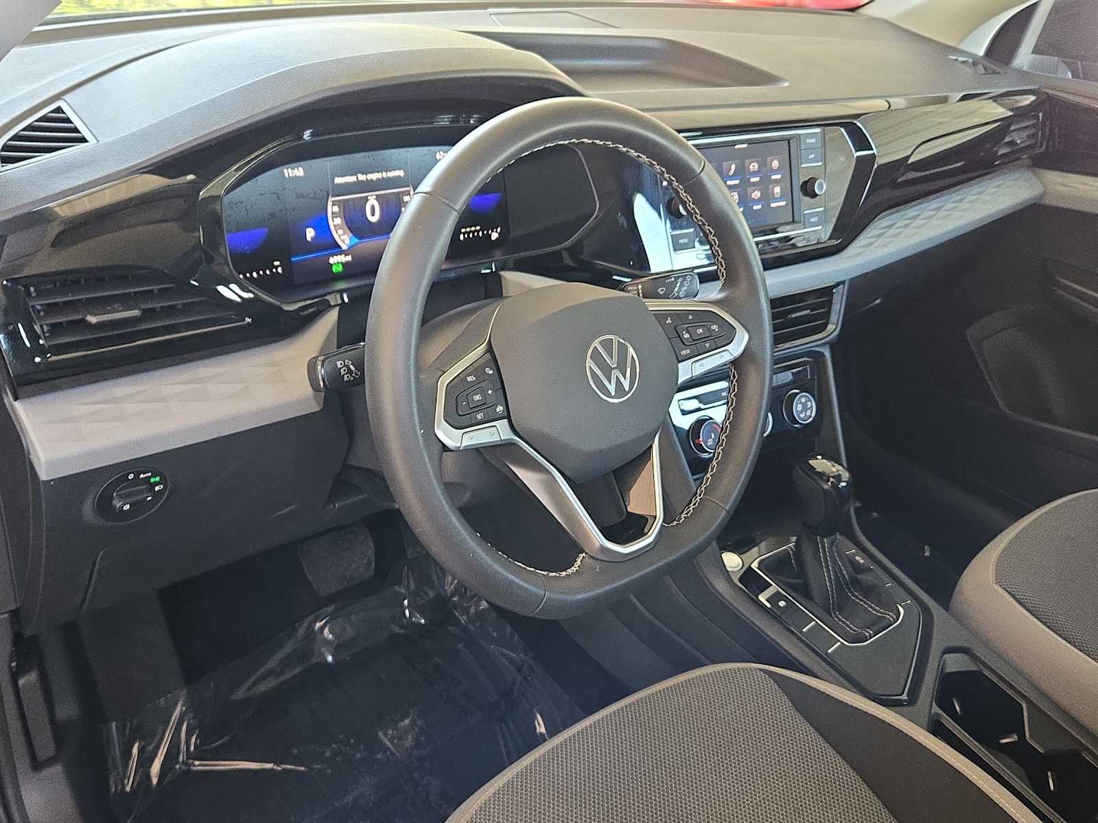 Thumbnail: 2023 Volkswagen Taos - 9