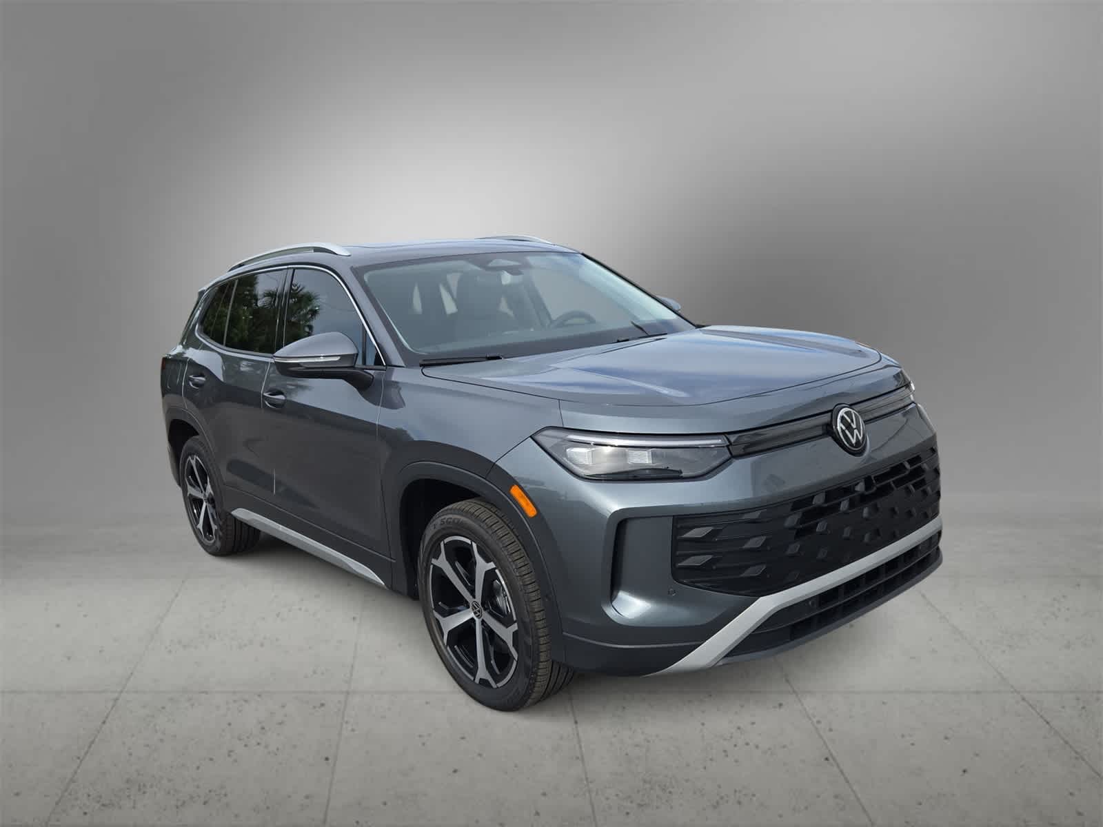 Thumbnail: 2025 Volkswagen Tiguan - 2