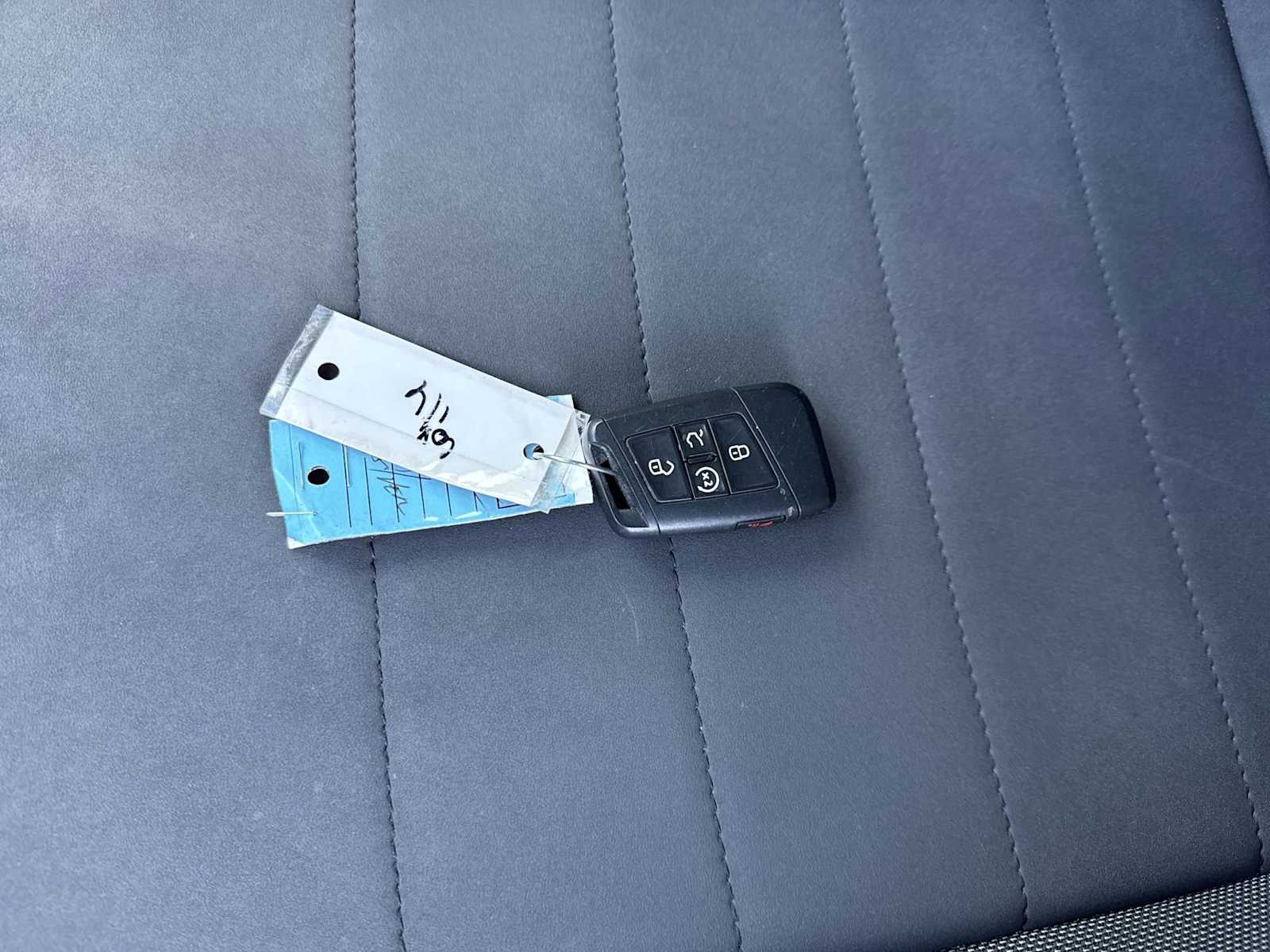 Thumbnail: 2022 Volkswagen Taos - 32