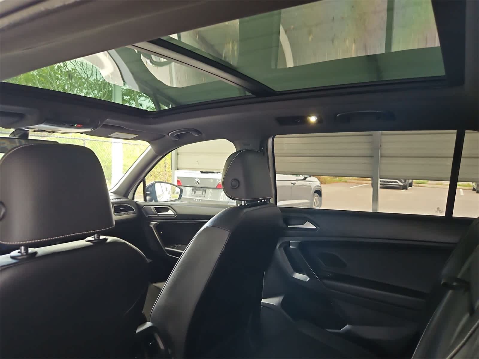 Thumbnail: 2021 Volkswagen Tiguan - 35