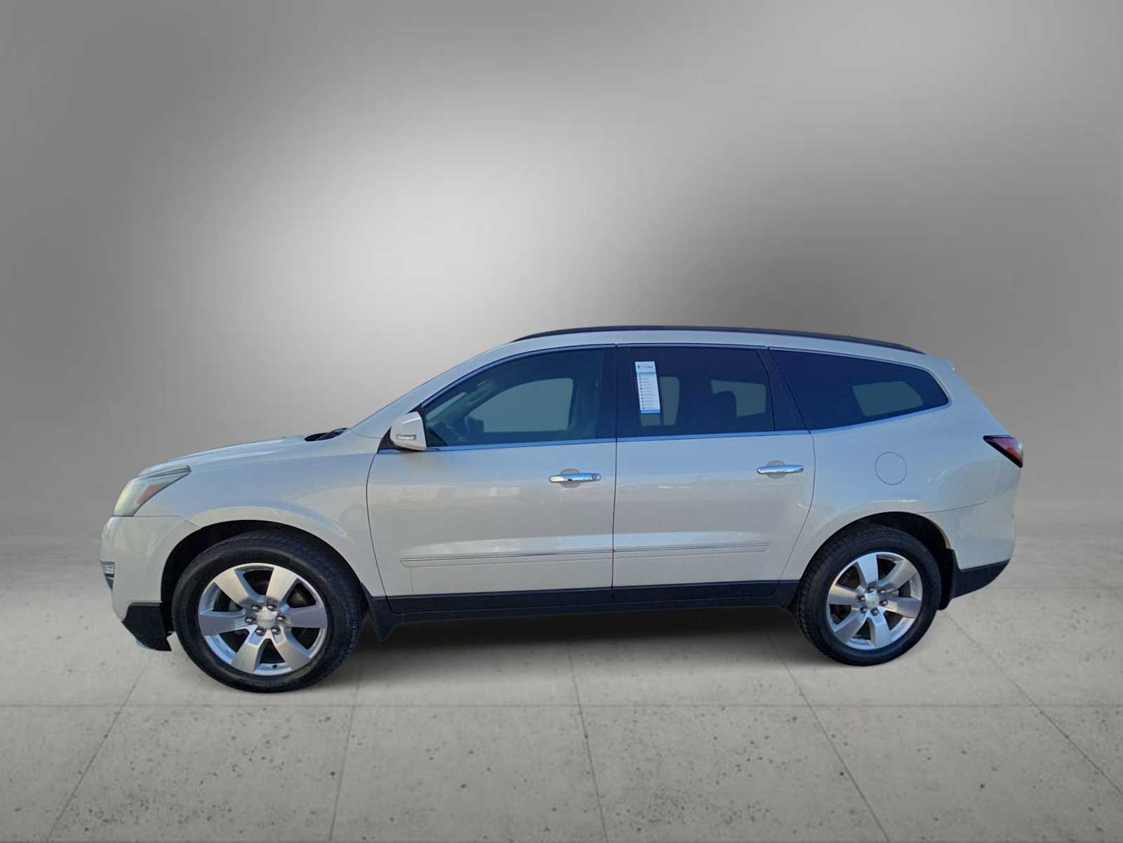 Thumbnail: 2015 Chevrolet Traverse - 5