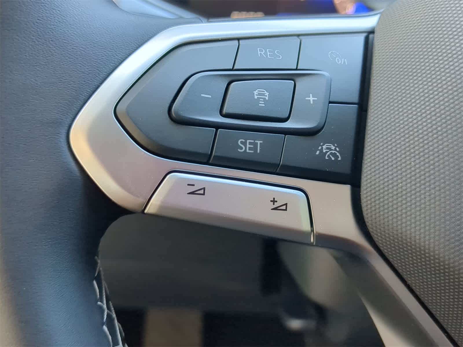 Thumbnail: 2025 Volkswagen Taos - 23