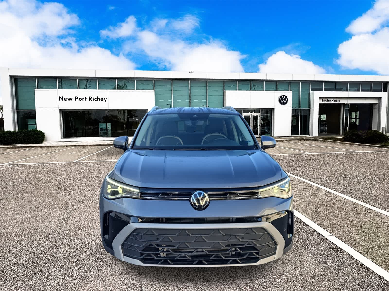 Thumbnail: 2025 Volkswagen Taos - 3