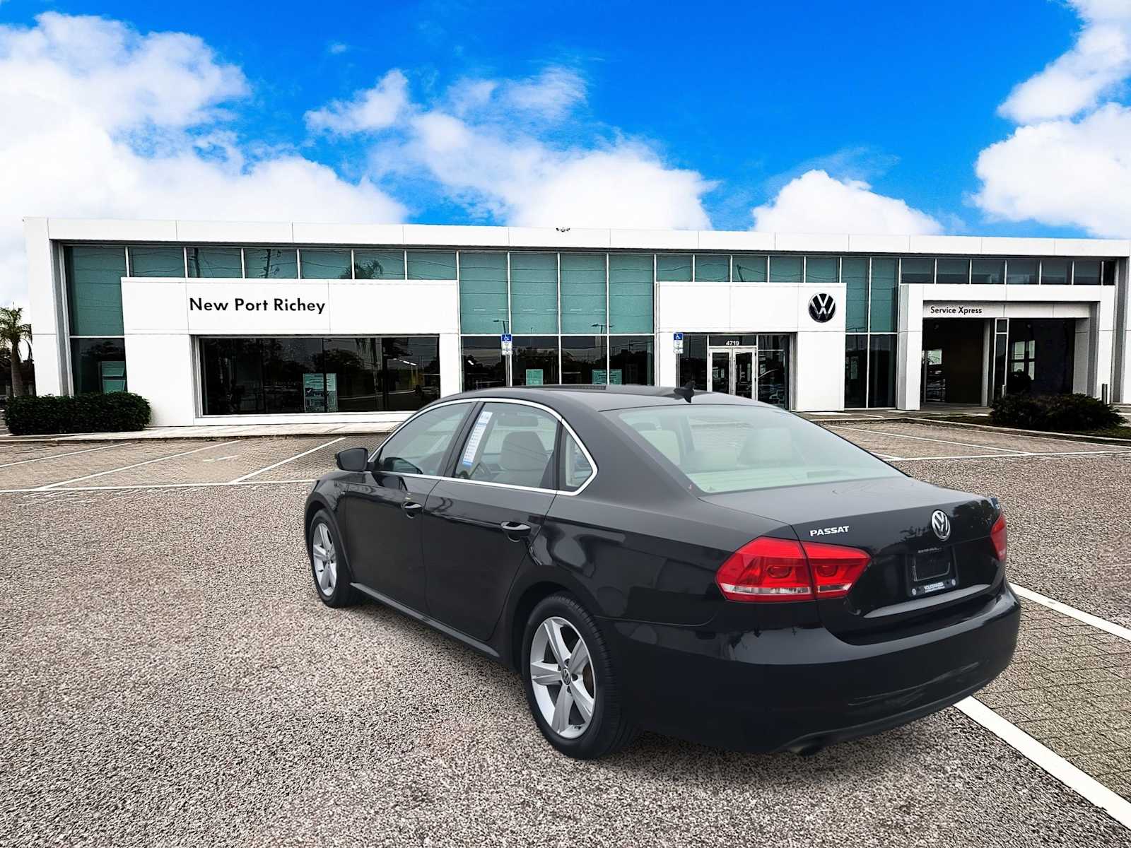 Thumbnail: 2015 Volkswagen Passat - 6