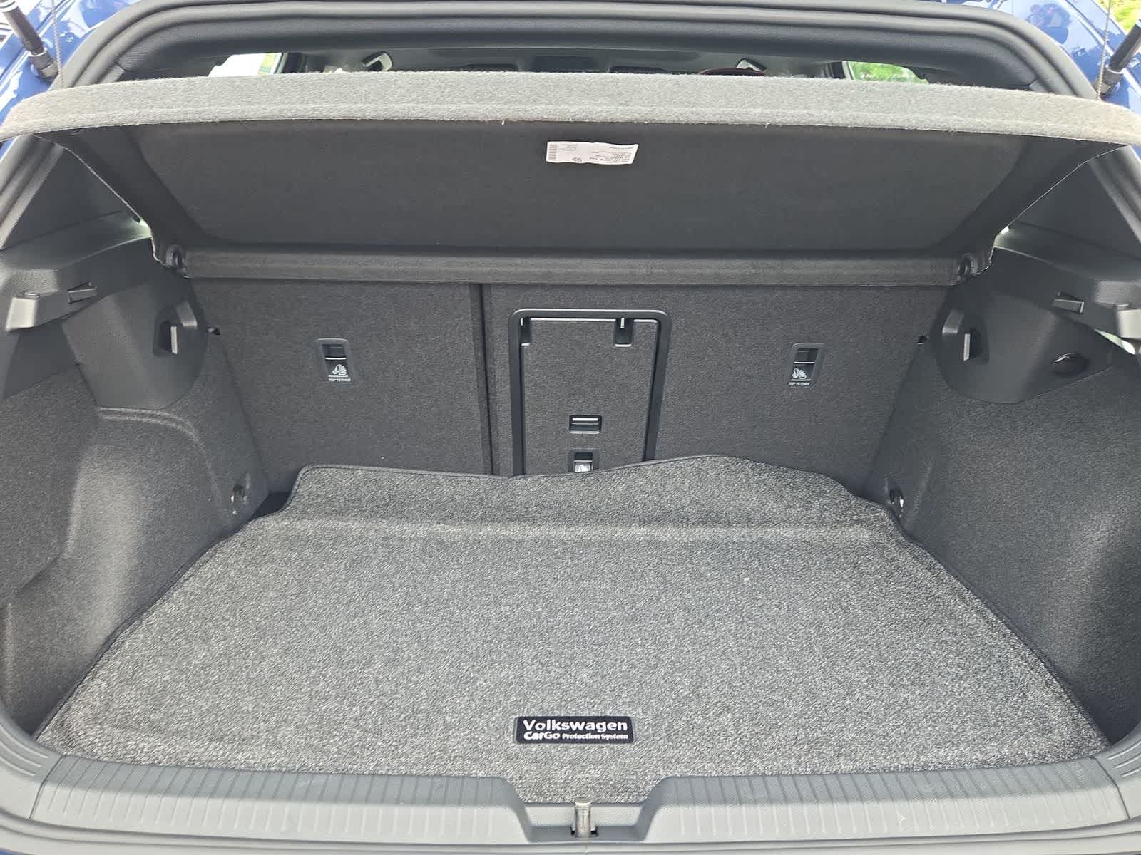 Thumbnail: 2026 Volkswagen Golf - 34