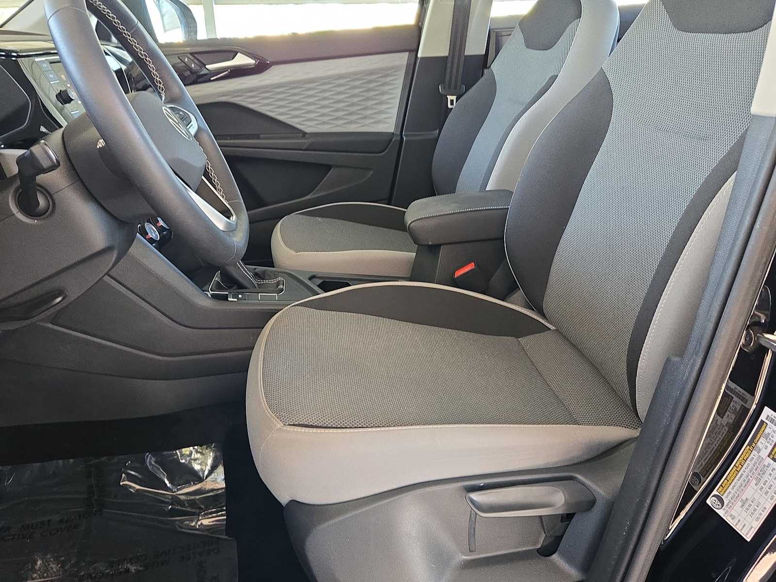 Thumbnail: 2023 Volkswagen Taos - 16