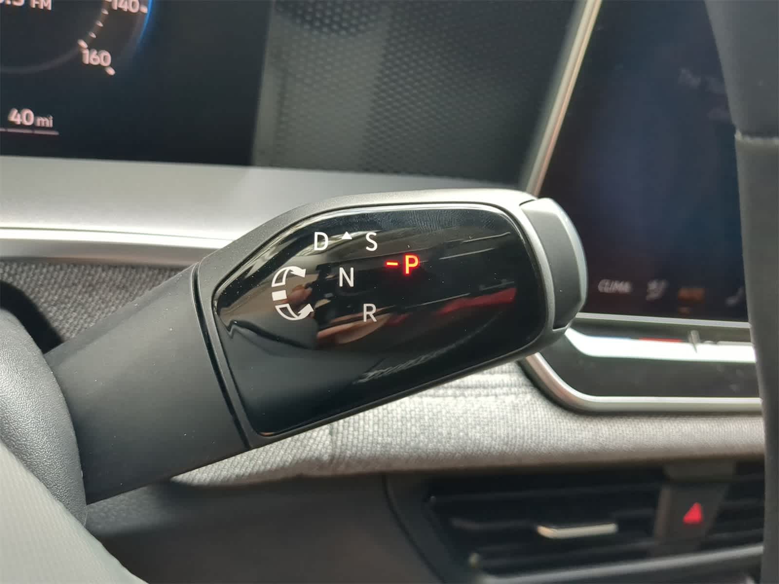 Thumbnail: 2025 Volkswagen Tiguan - 27