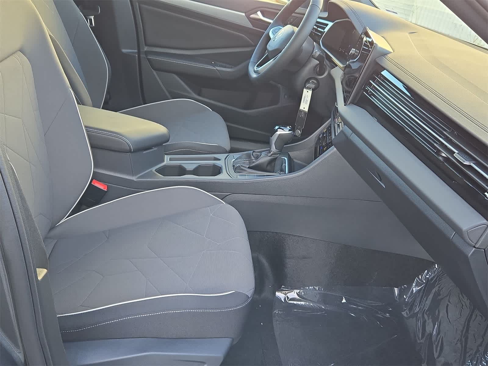 Thumbnail: 2026 Volkswagen Jetta - 20