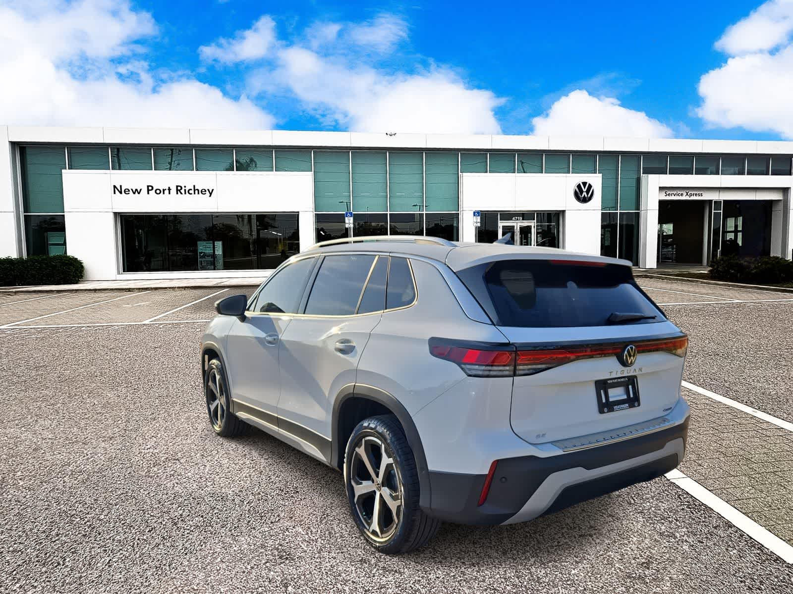 Thumbnail: 2026 Volkswagen Tiguan - 6