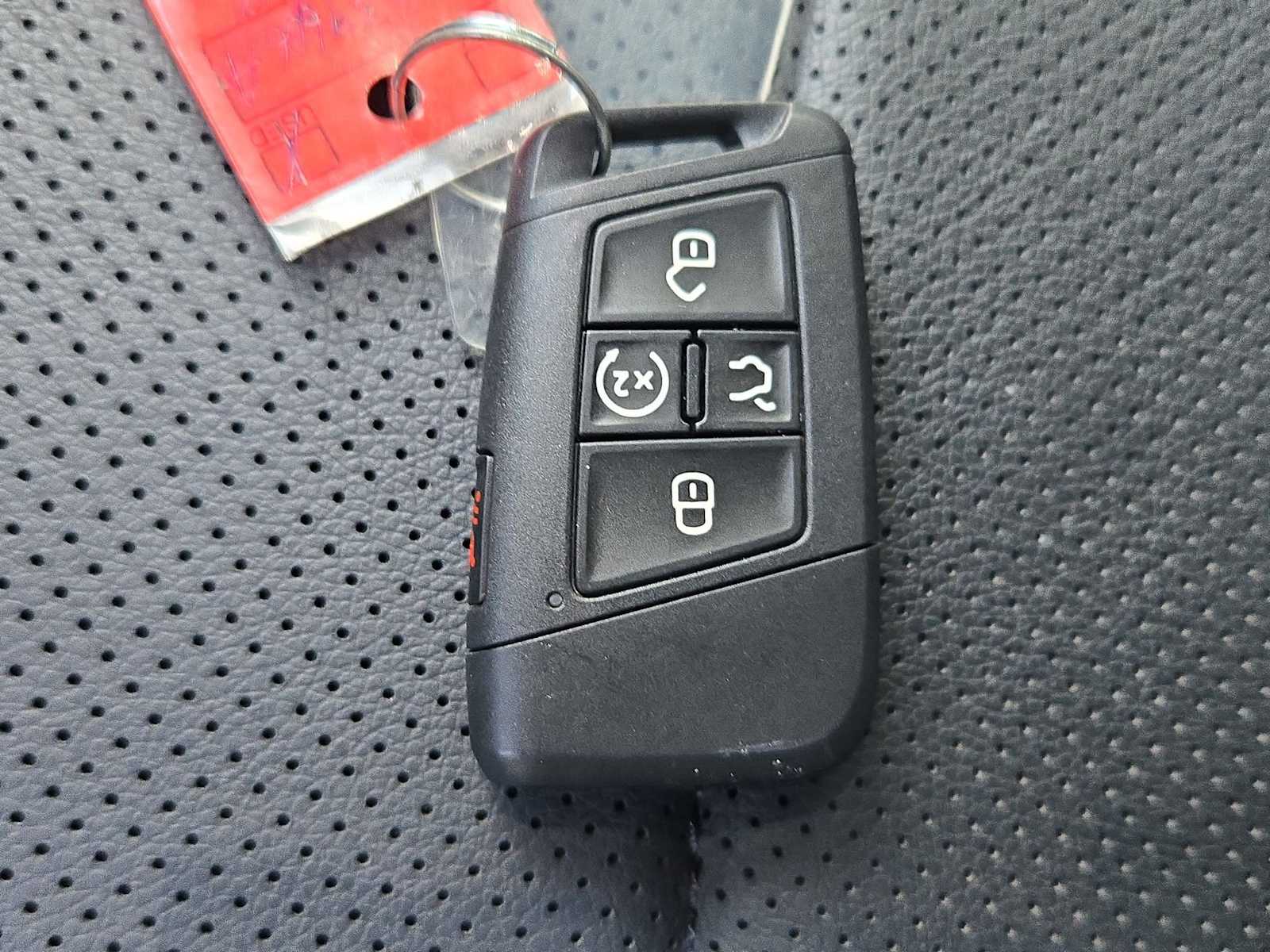 Thumbnail: 2023 Volkswagen Tiguan - 32