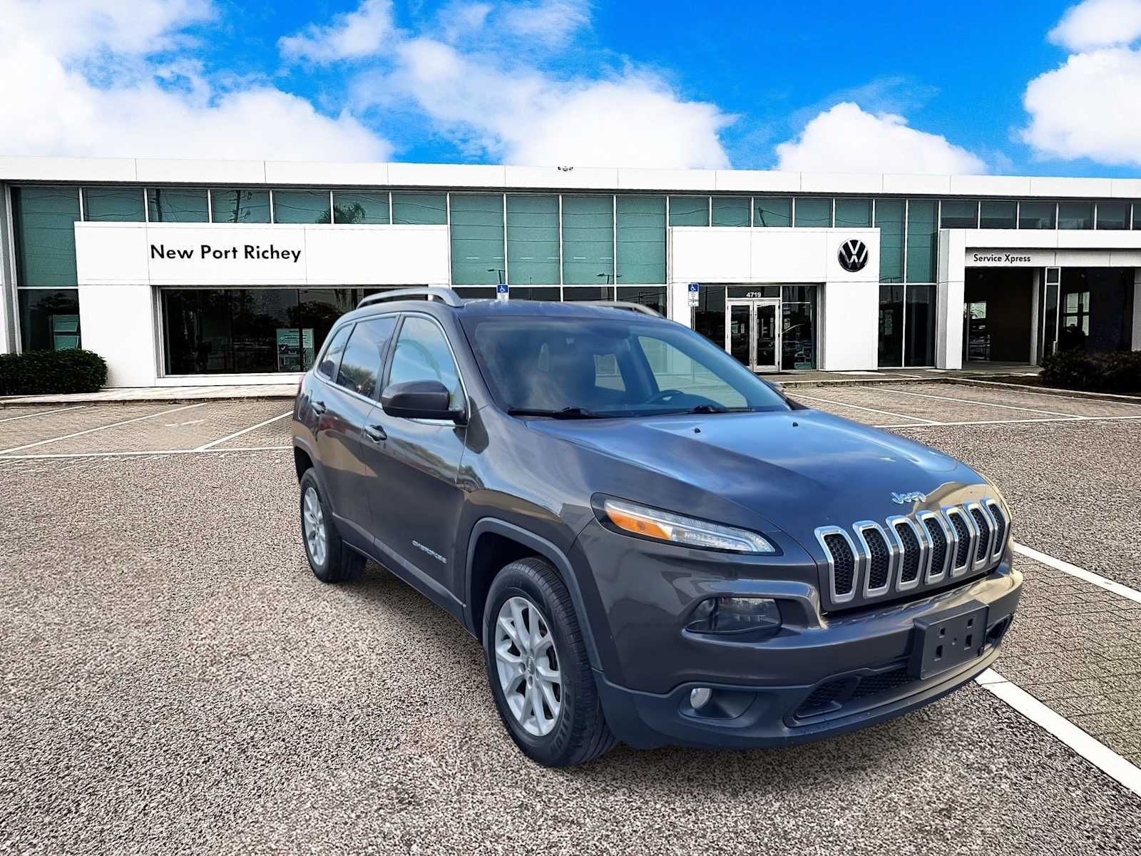 Thumbnail: 2017 Jeep Cherokee - 2