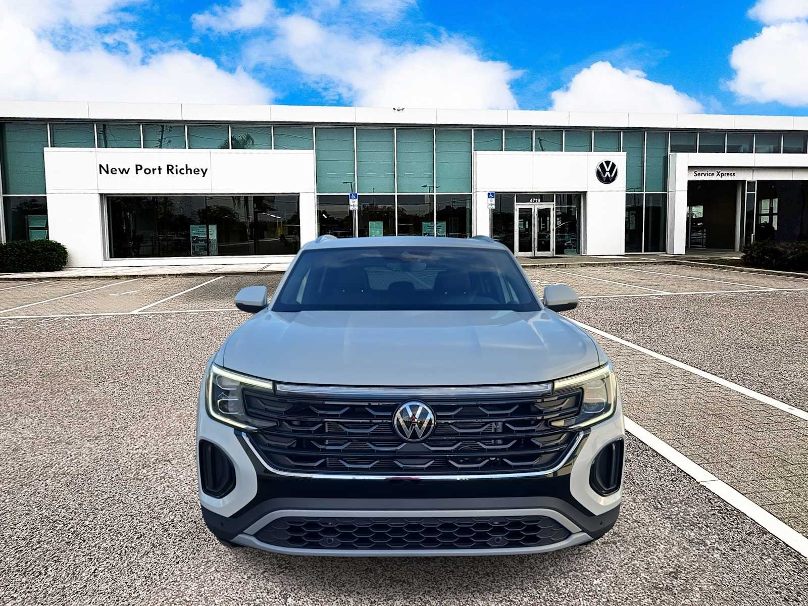 Thumbnail: 2026 Volkswagen Atlas - 3