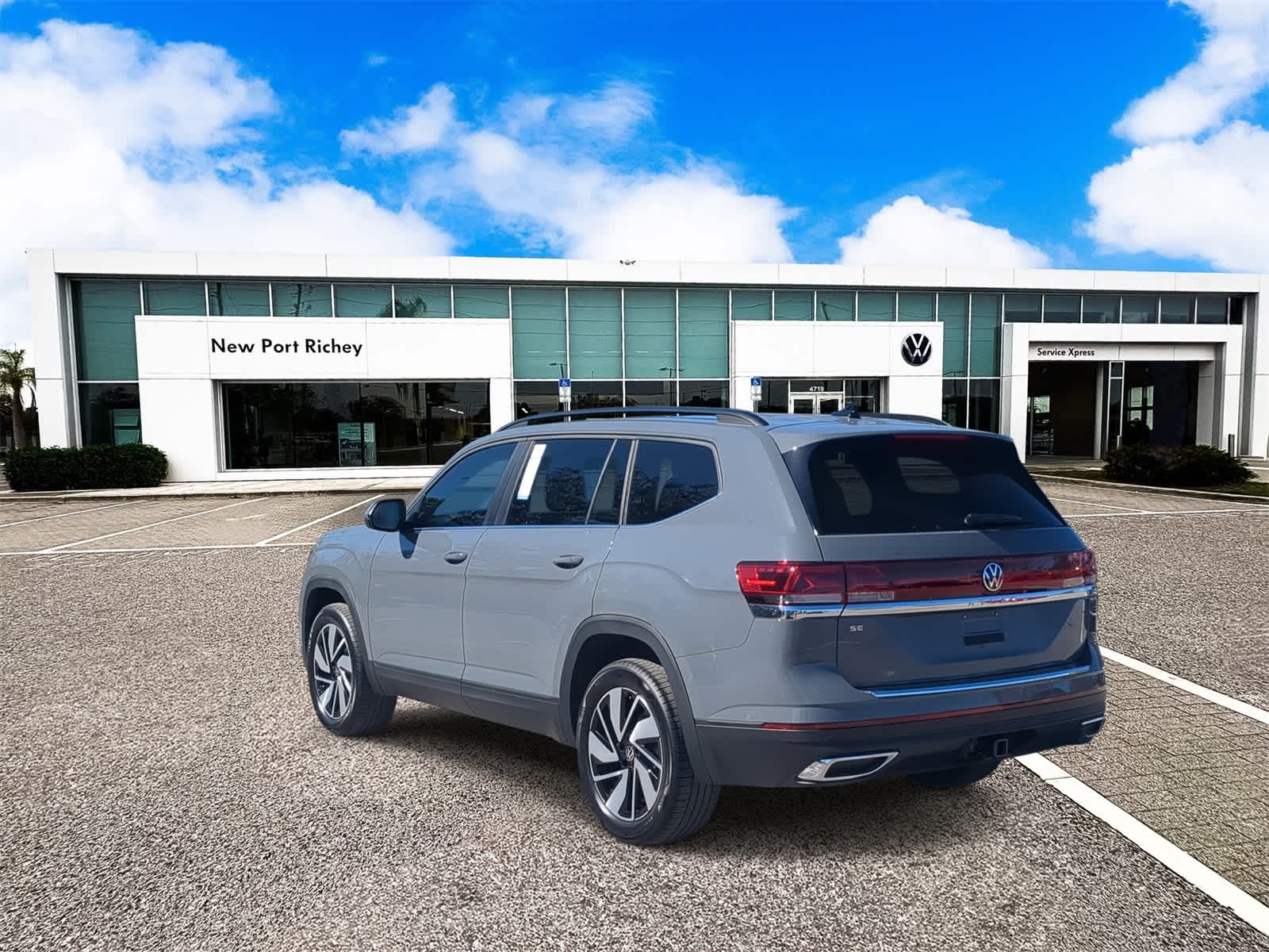 Thumbnail: 2026 Volkswagen Atlas - 6