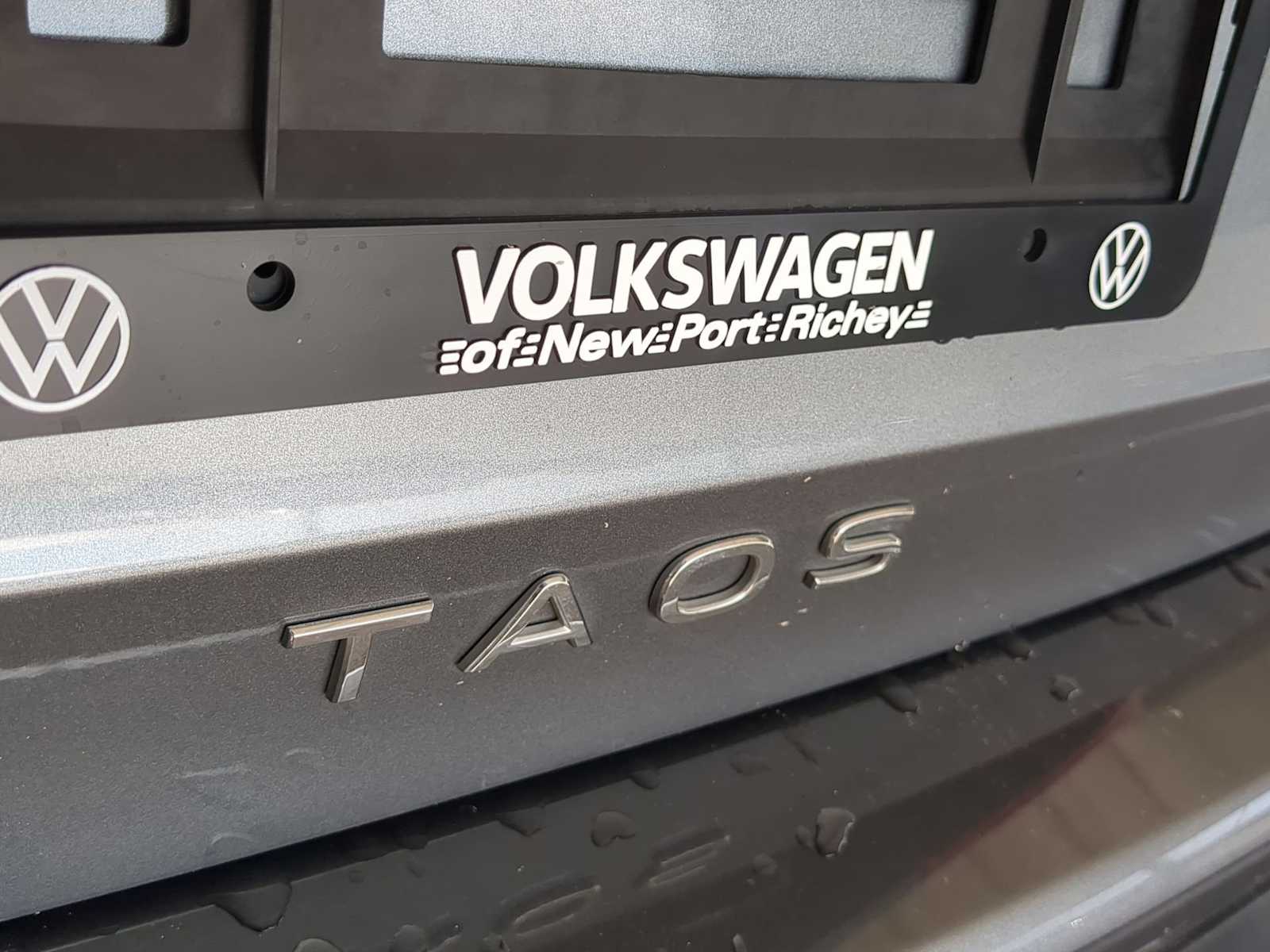Thumbnail: 2022 Volkswagen Taos - 13