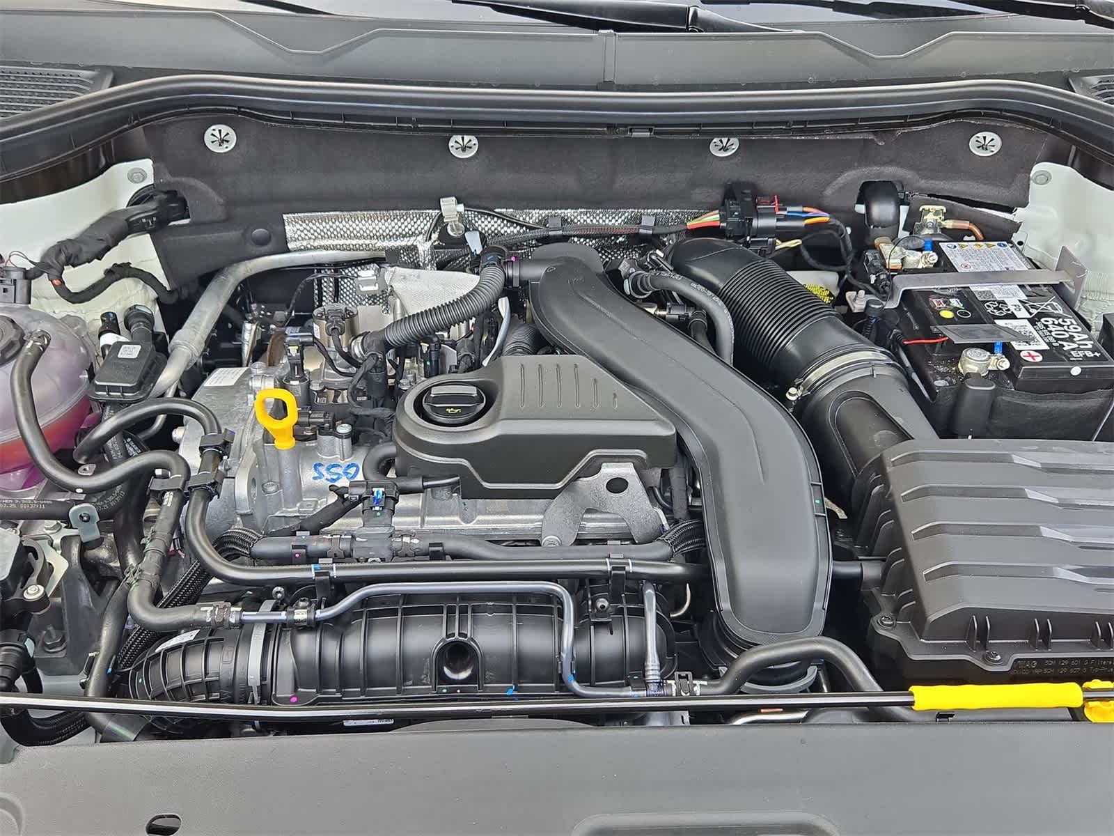 Thumbnail: 2025 Volkswagen Taos - 15