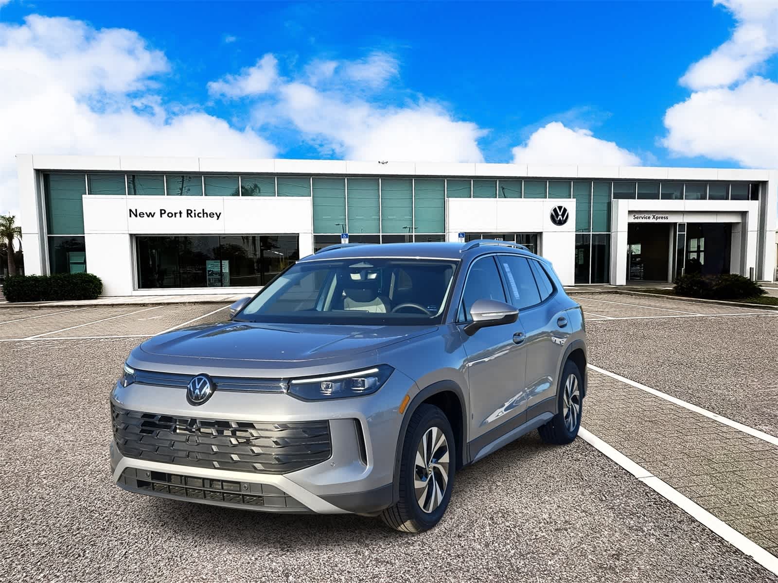 Thumbnail: 2026 Volkswagen Tiguan - 4