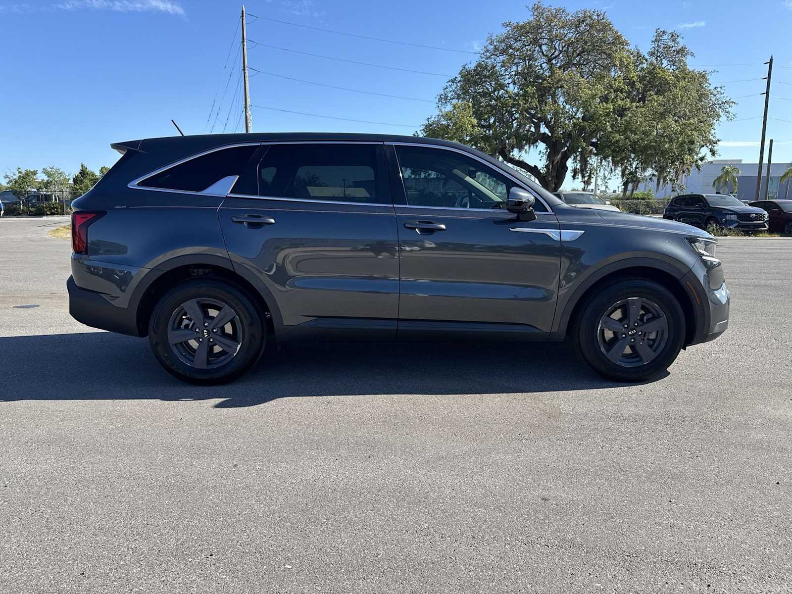 Thumbnail: 2021 Kia Sorento - 8