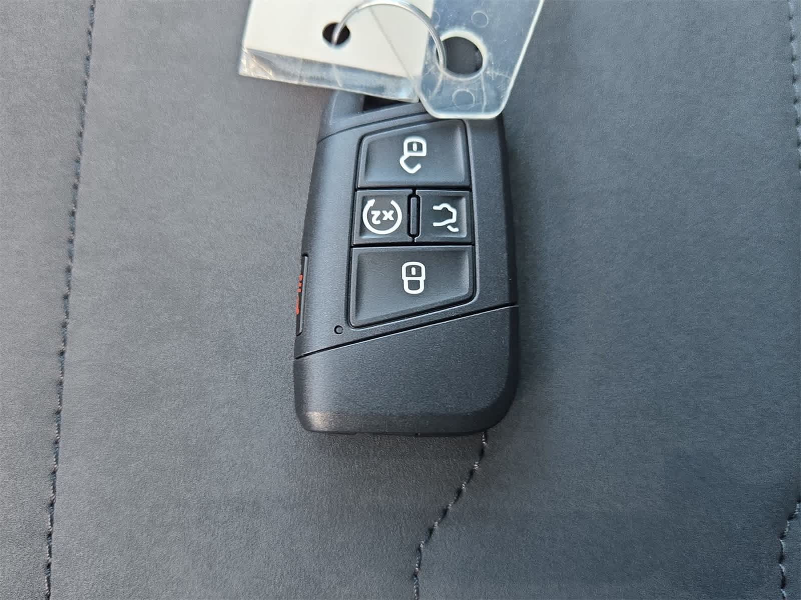 Thumbnail: 2025 Volkswagen Taos - 36