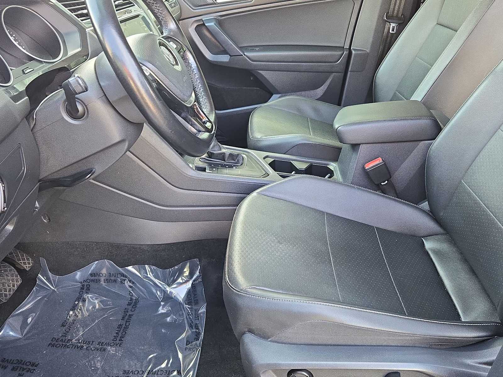 Thumbnail: 2019 Volkswagen Tiguan - 16